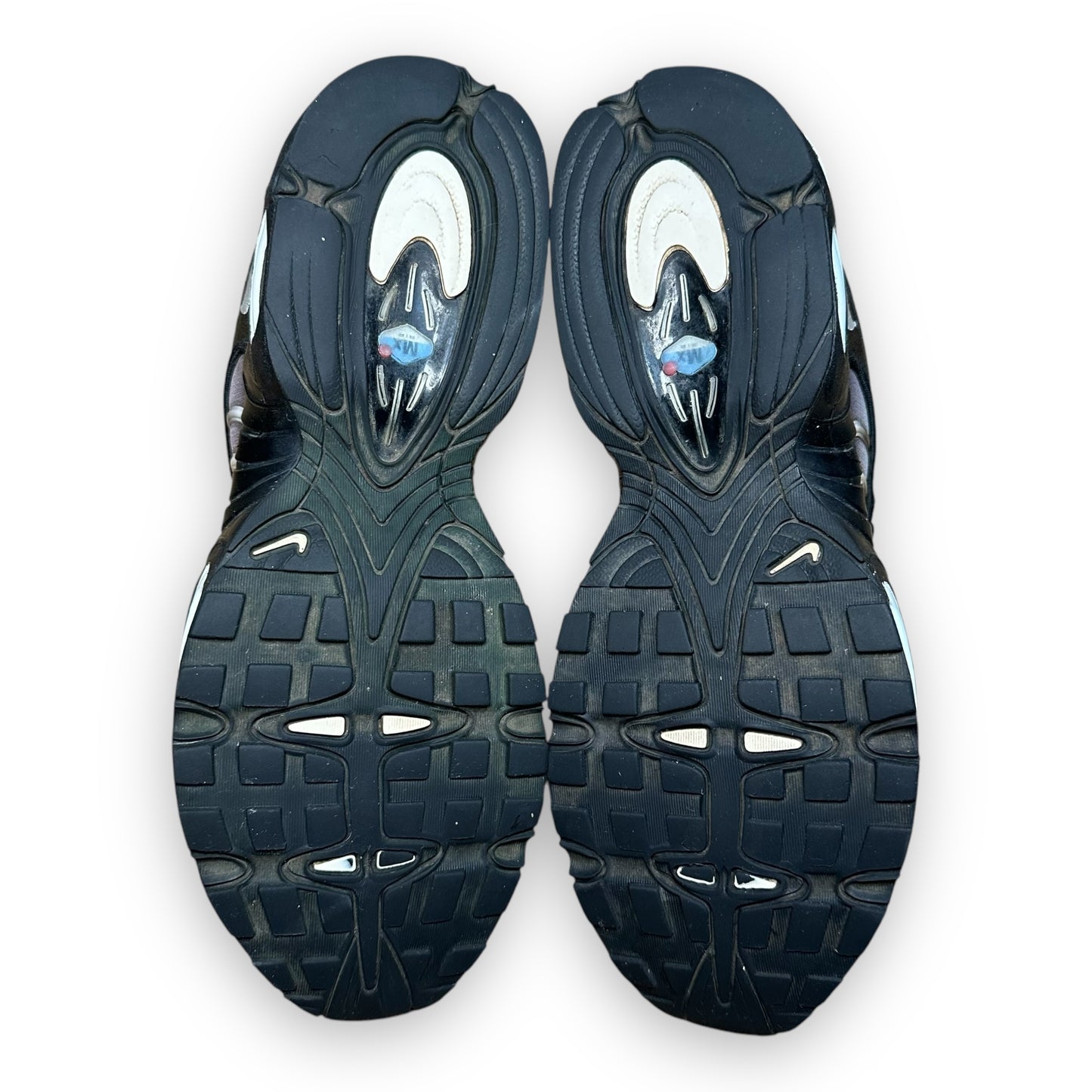 EU43 - US9.5 - UK8.5 • Air Max Tailwind 4 Black White