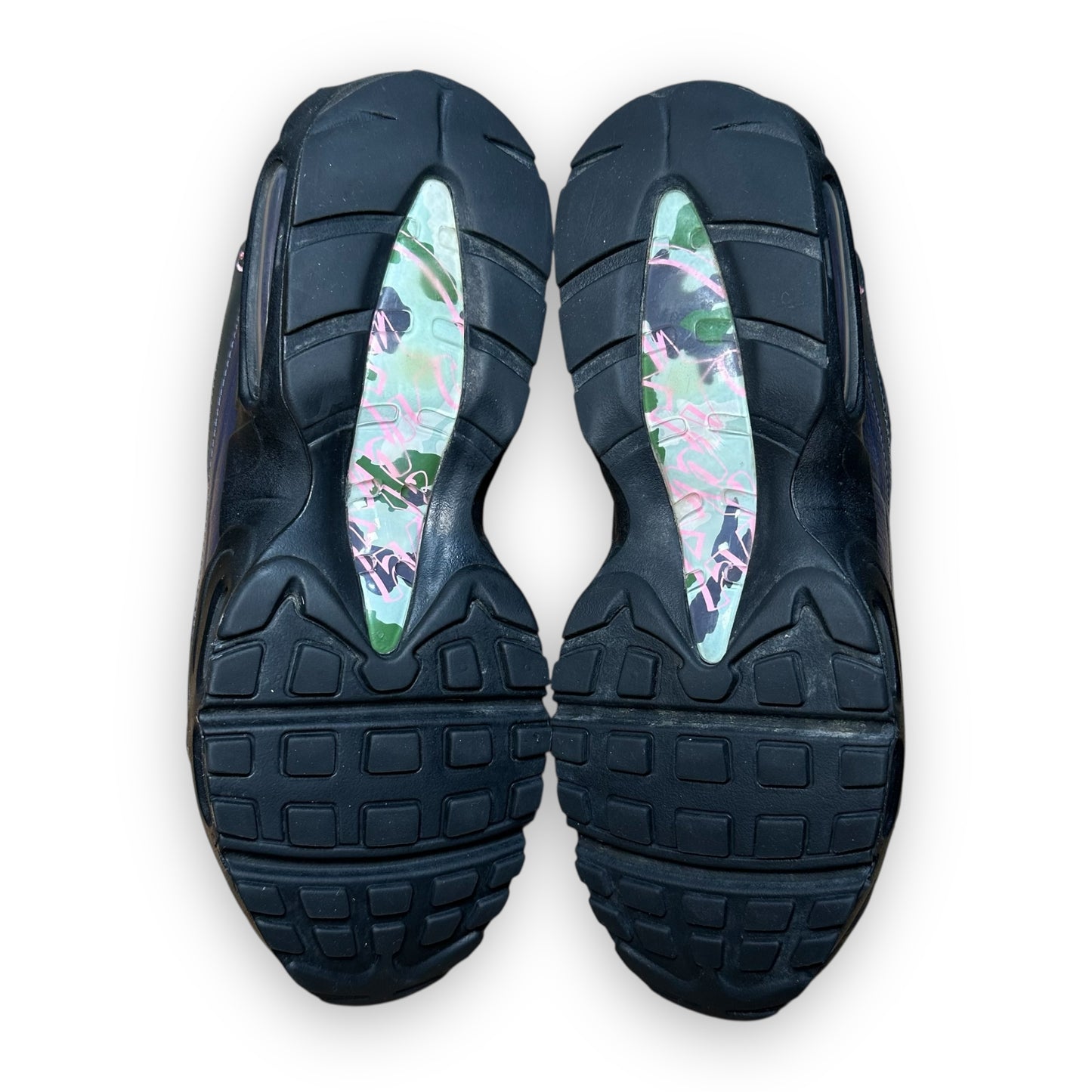 EU41 - US8 - UK7 • Air Max 95 Corteiz Pink Beam