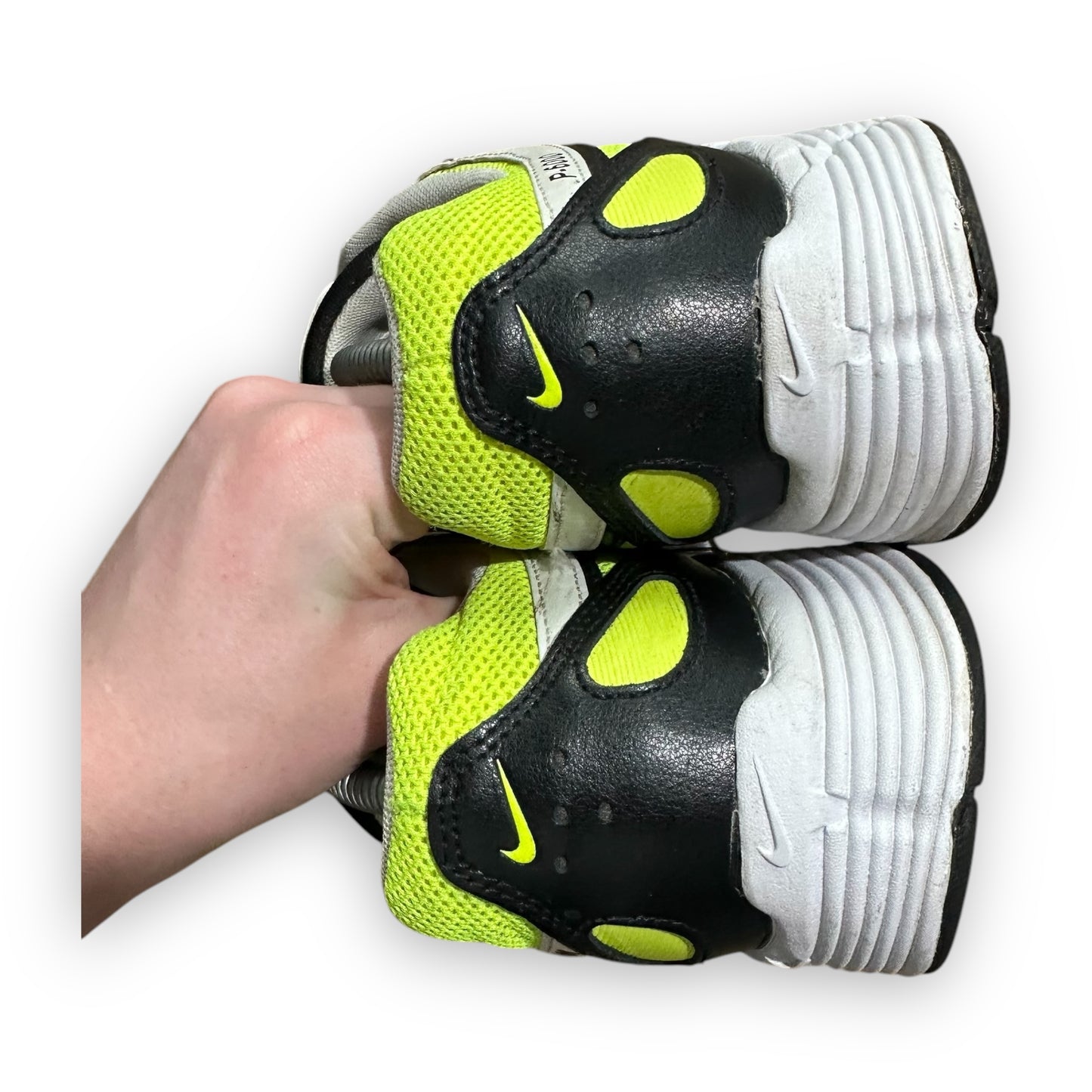 EU45 - US11 - UK10 • P-6000 White Black Volt