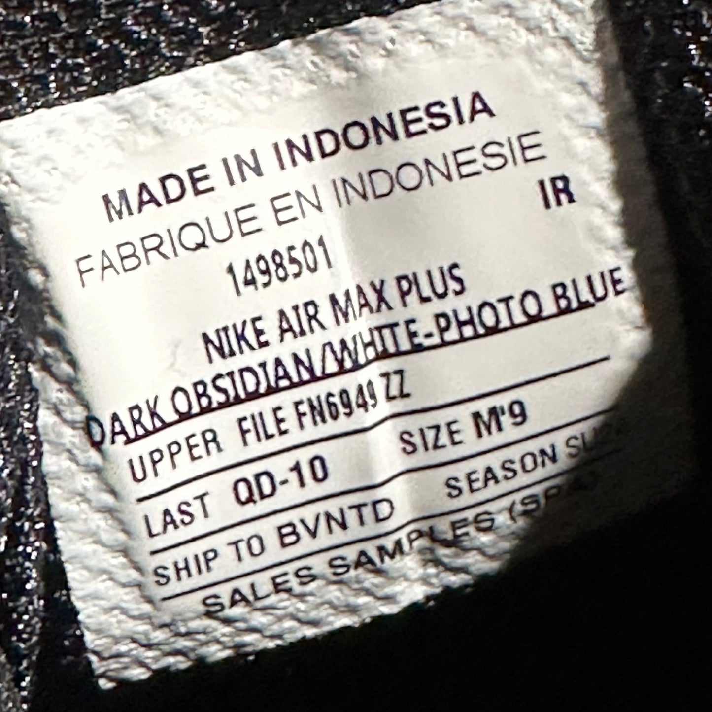 EU42.5 - US9 - UK8 • SAMPLE Unreleased Air Max Plus TN Dark Obsidian