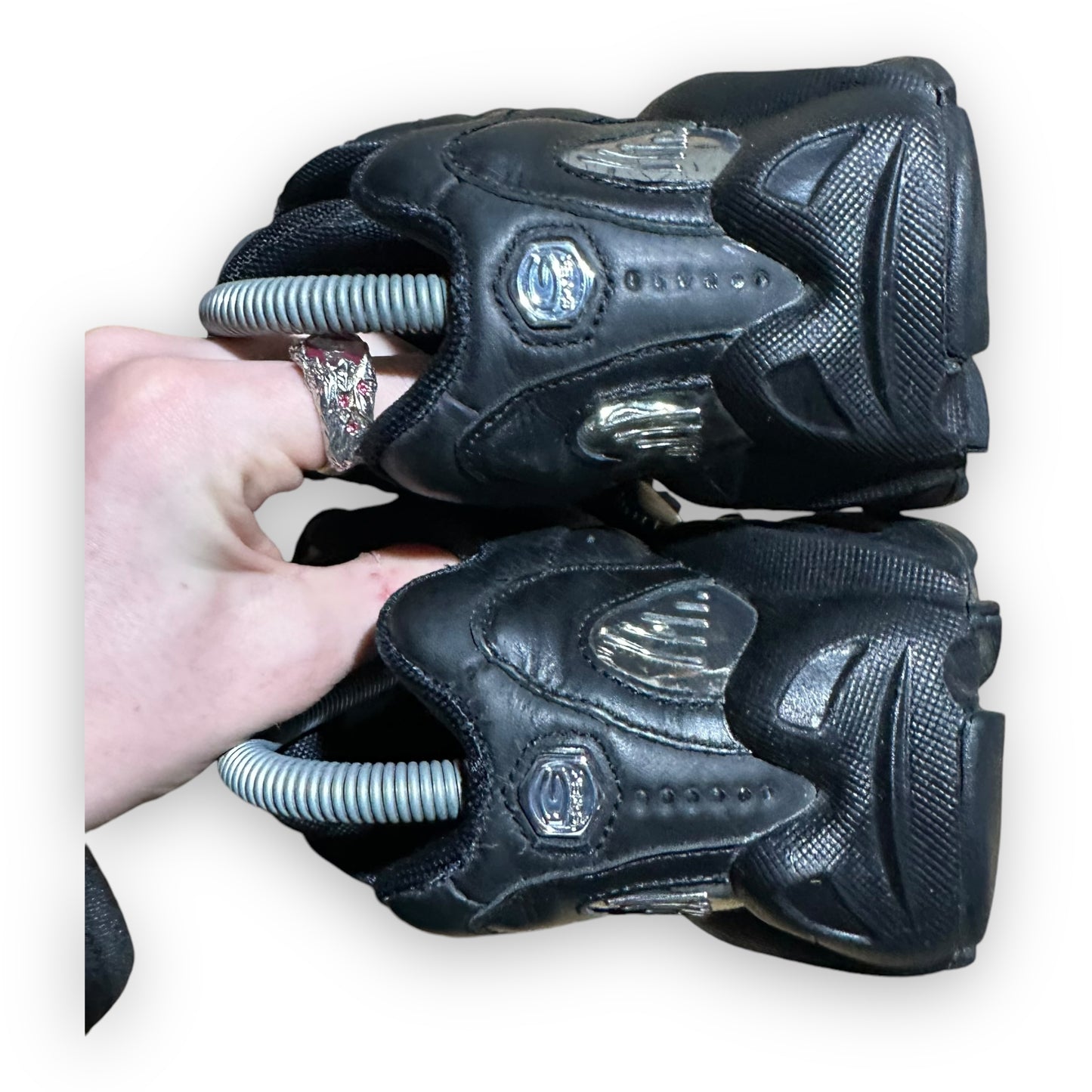 EU40 - US7 - UK6 • Hot Step Air Terra NOCTA Triple Black