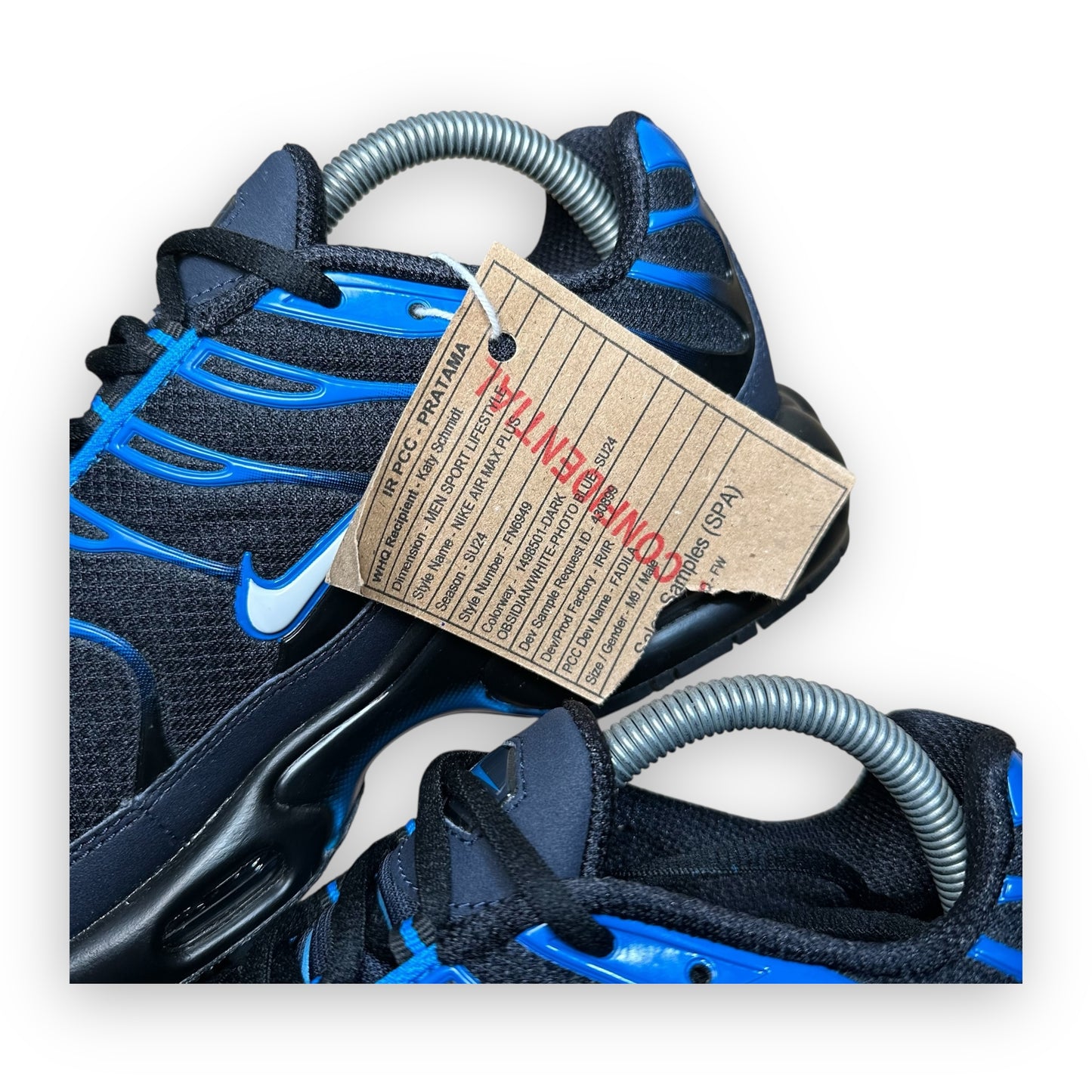 EU42.5 - US9 - UK8 • SAMPLE Unreleased Air Max Plus TN Dark Obsidian