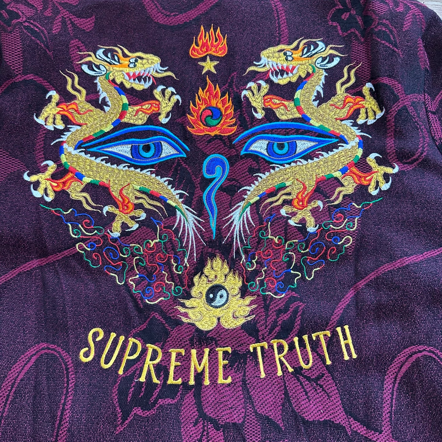Jacket Supreme Truth Tour
Burgundy SS17 (S)