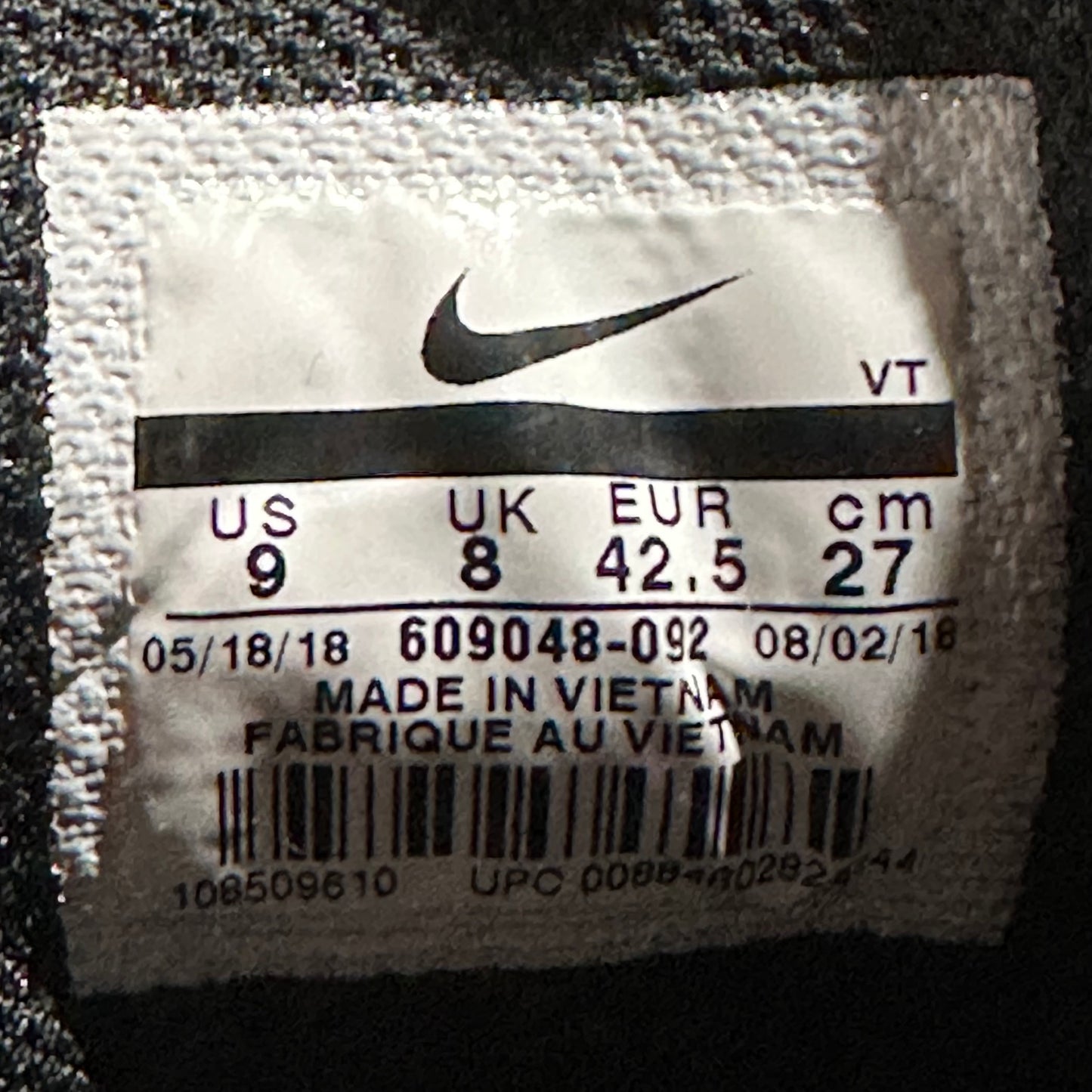 EU42.5 - US9 - UK8 • Air Max 95 Triple Black