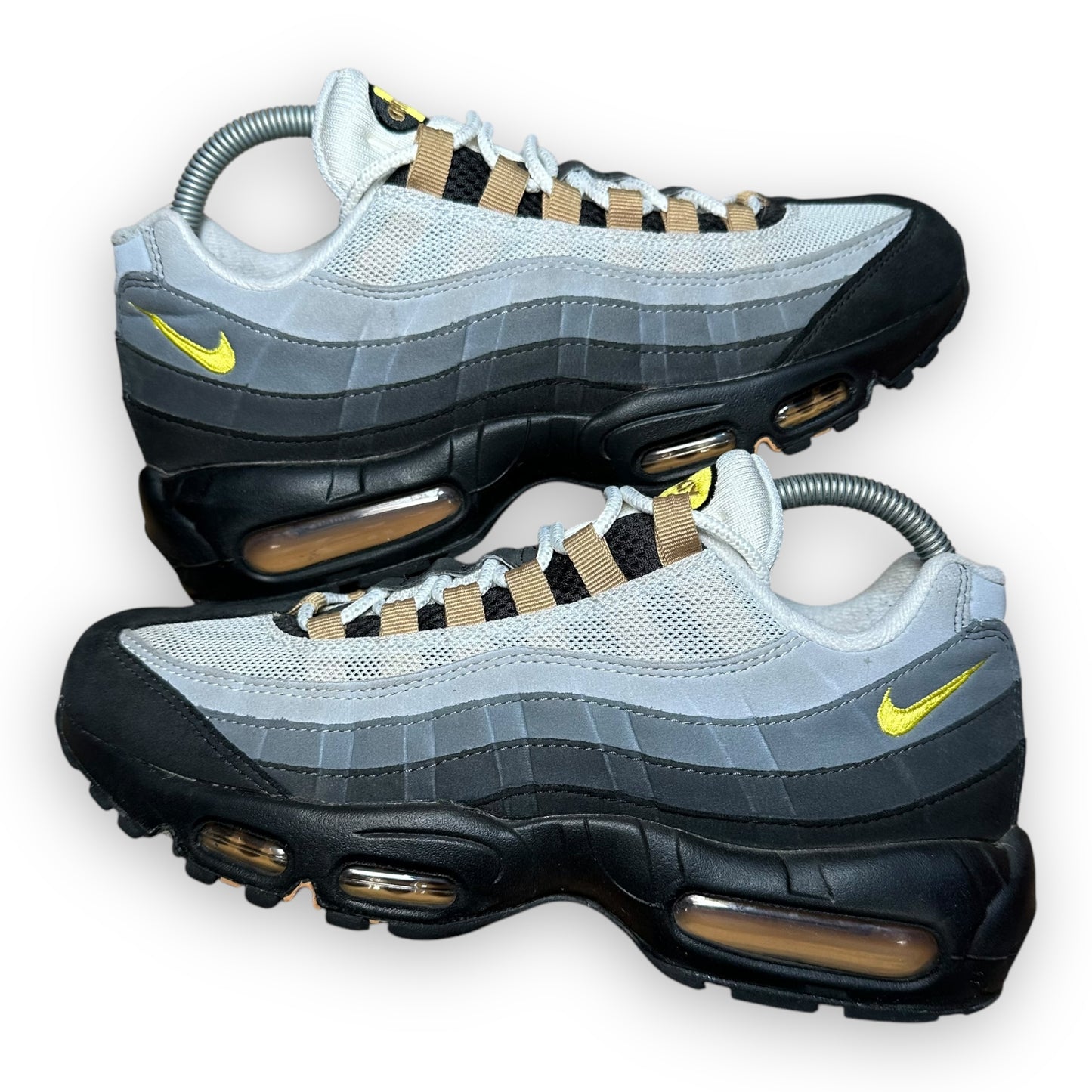 EU42 - US8.5 - UK7.5 • Air Max 95 Icons Yellow Strike