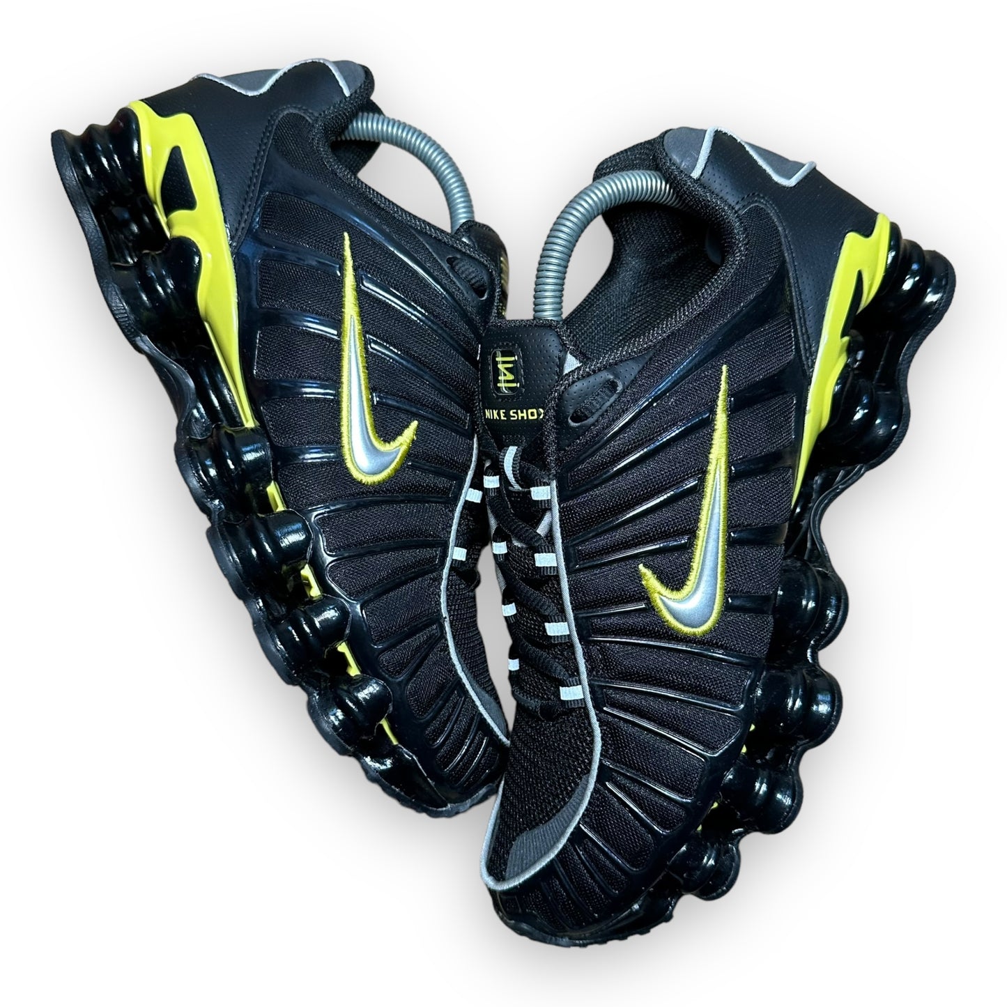 EU42 - US8.5 - UK7.5 • Shox TL Black Dynamic Yellow