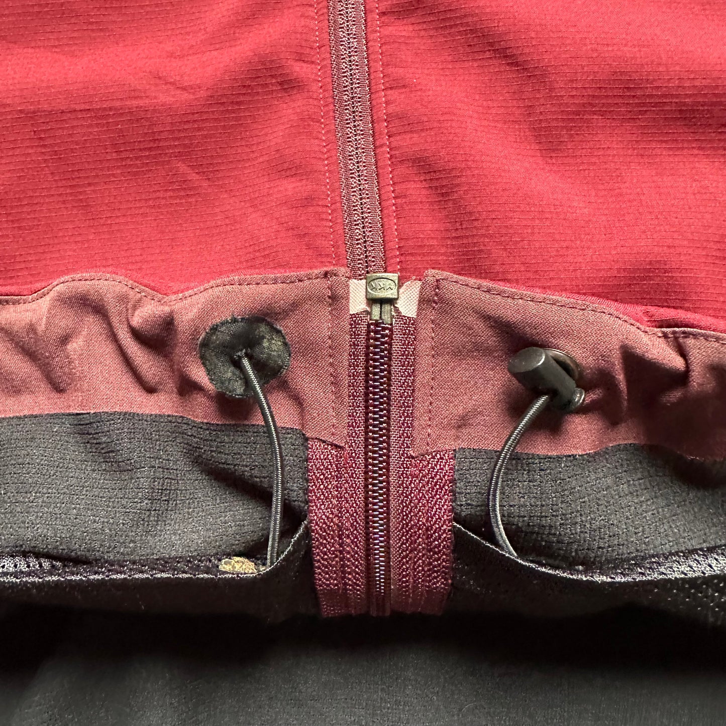 Jacket Arc’Teryx Epsilon LT Burgundy (XL)