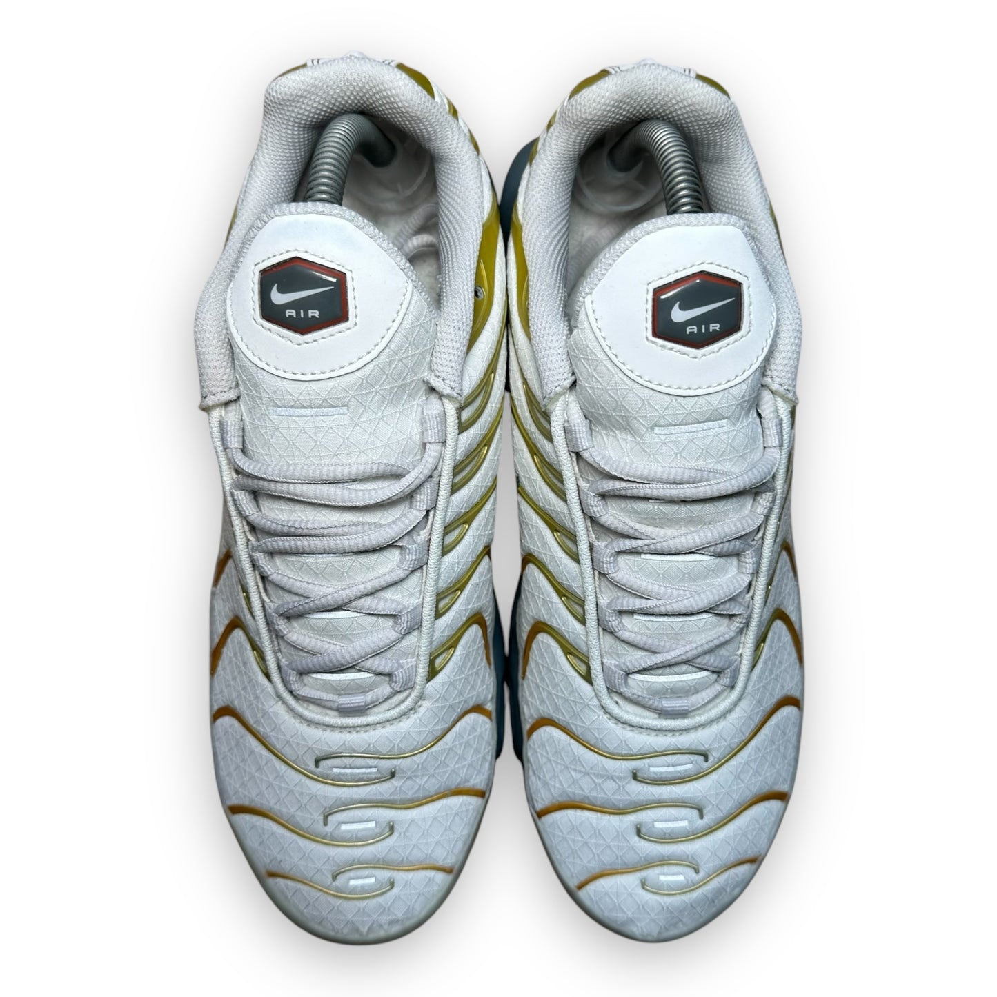 EU43 - US9.5 - UK8.5 • Air Max Plus SE White Gold