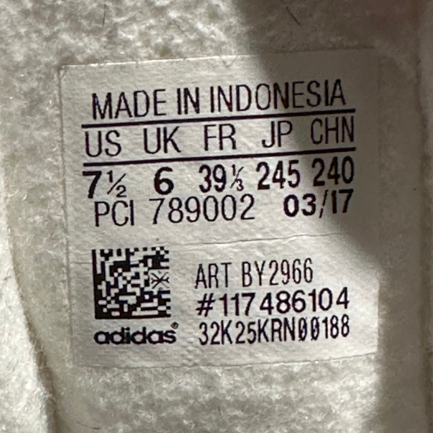 EU39 - US6.5 - UK6 • adidas Samba White Ice