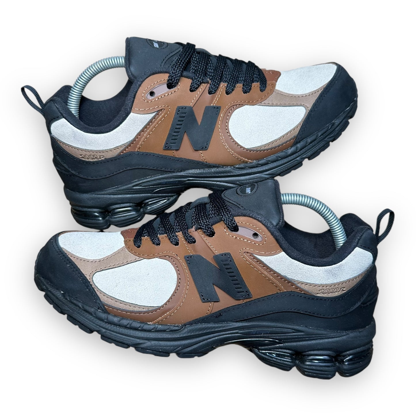 EU42.5 - US9 - UK8 • New Balance 2002R The Basement Earth Brown