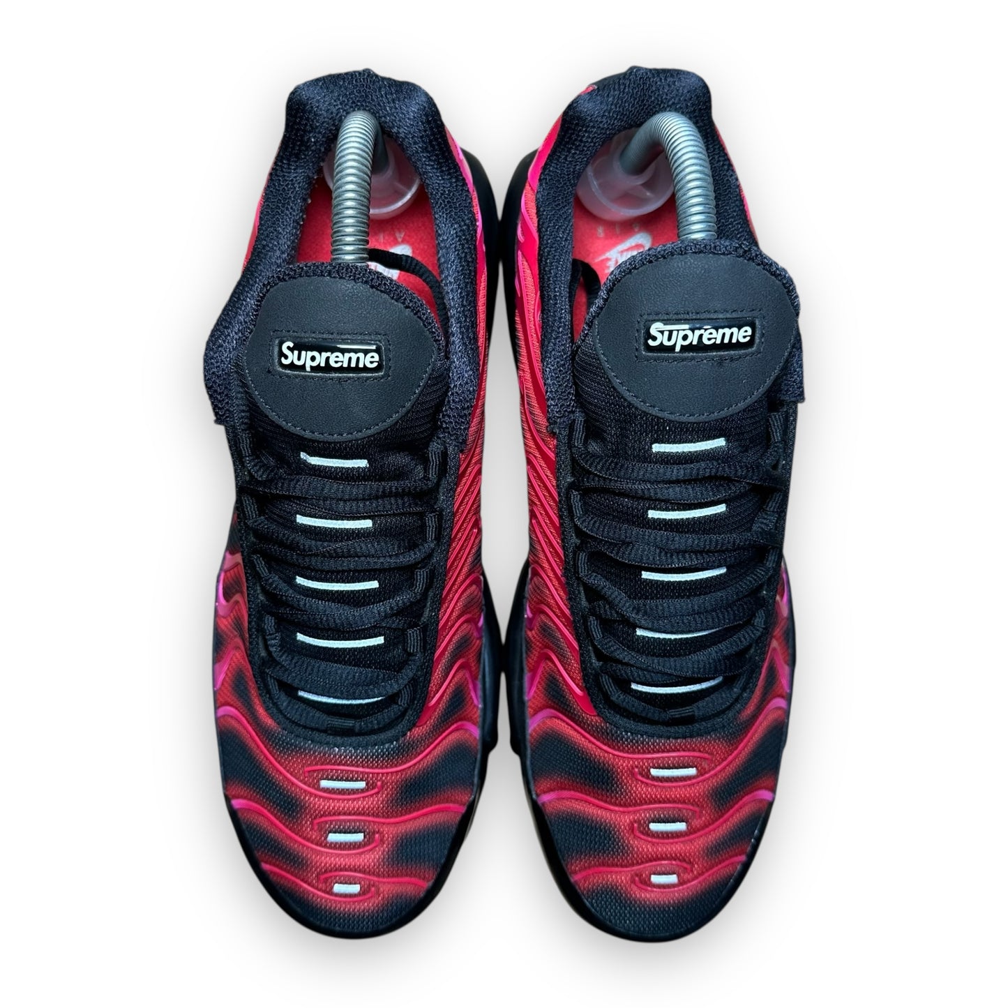 EU42 - US8.5 - UK7.5 • Air Max Plus TN Supreme Black