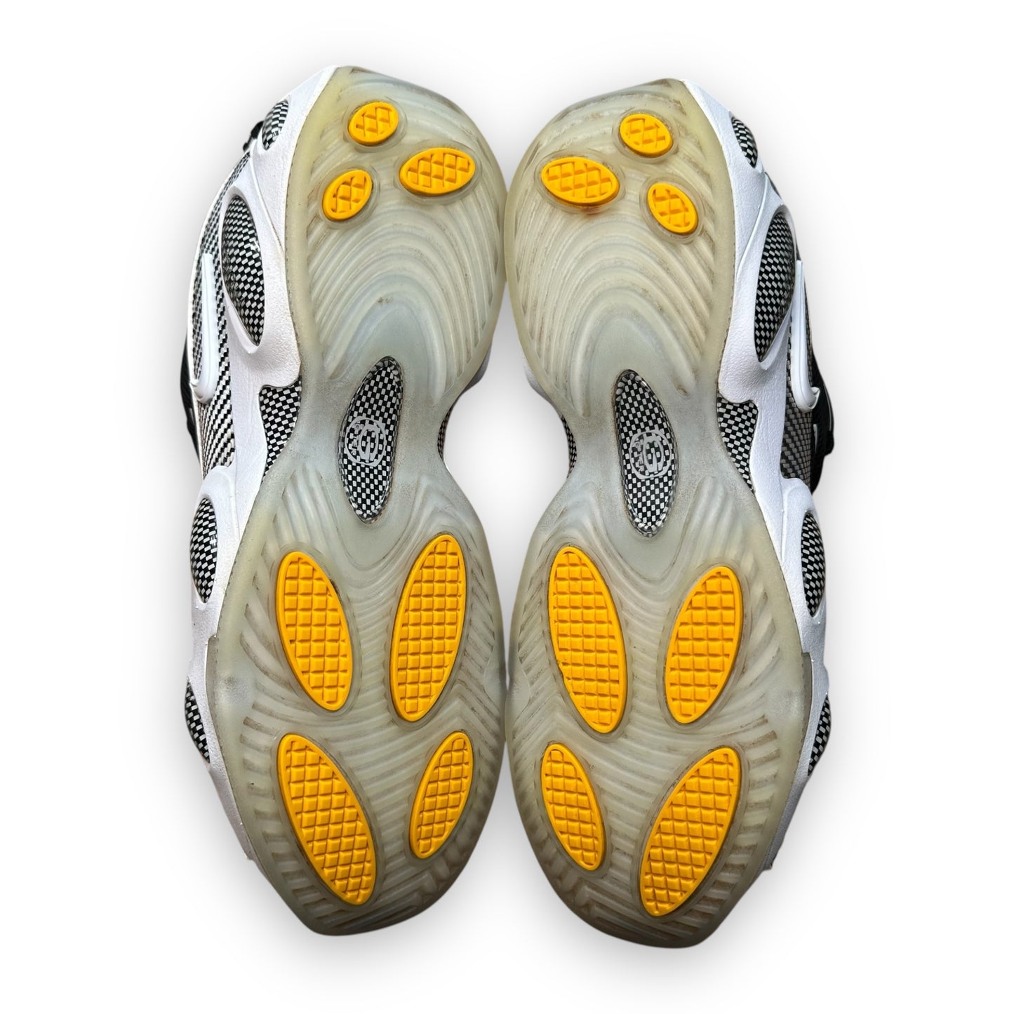 EU45 - US11 - UK10 • NOCTA Glide Black White
