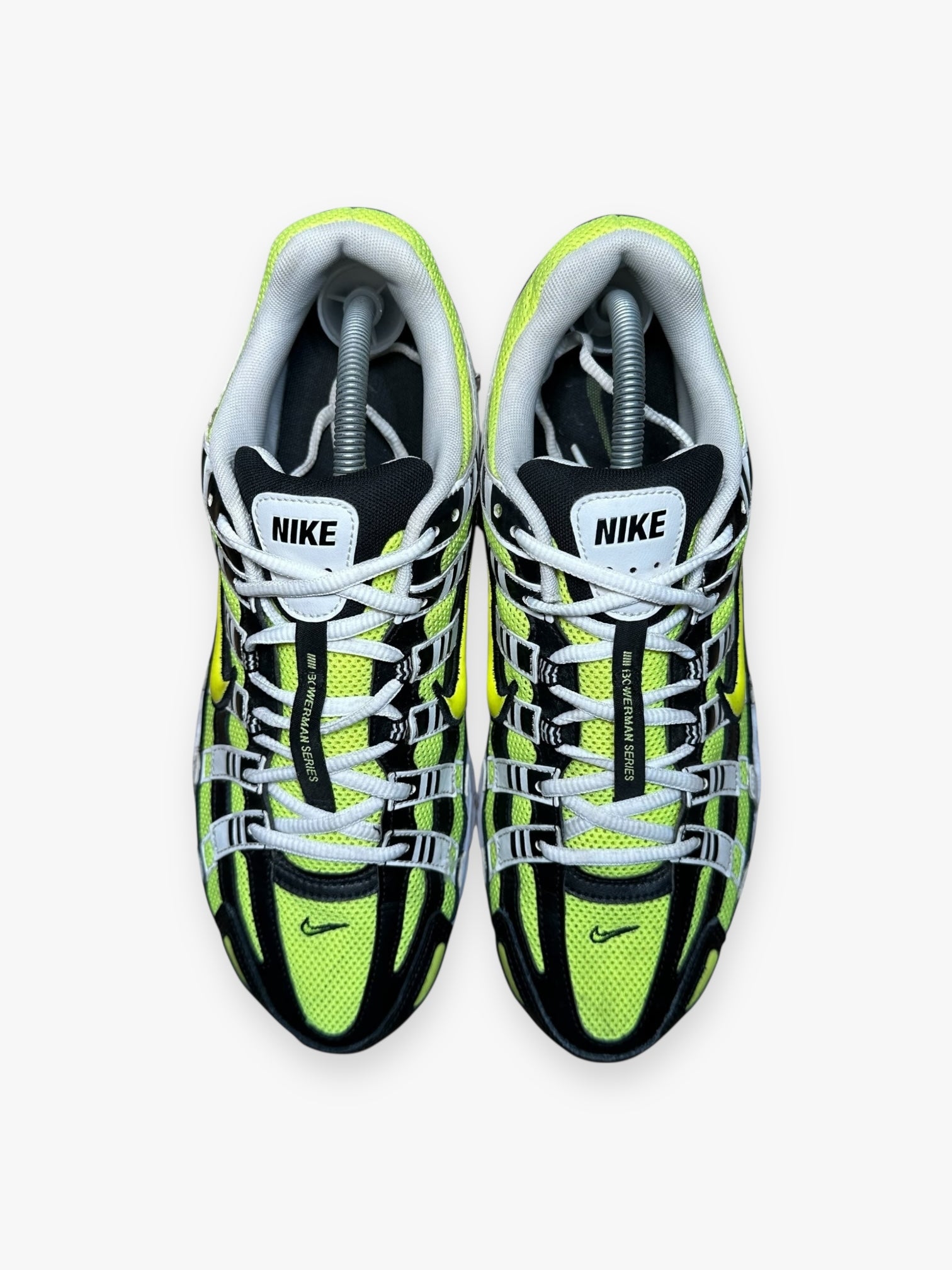 P-6000 White Black Volt