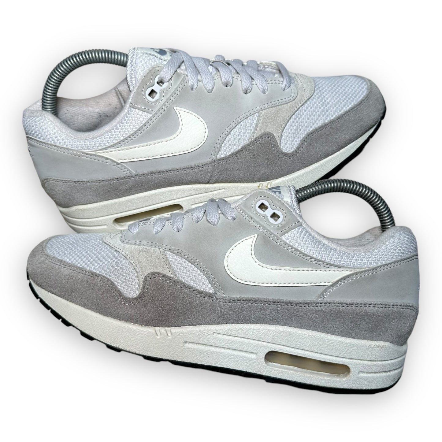 EU42 - US8.5 - UK7.5 • Air Max 1 Vast Grey