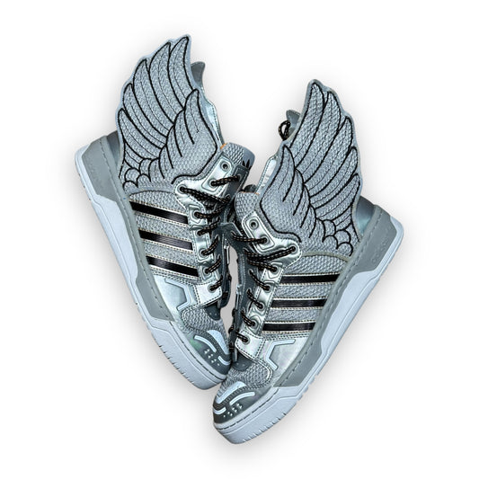 EU44 - US10 - UK9 • adidas Jeremy Scott Wings 2.0 Silver
