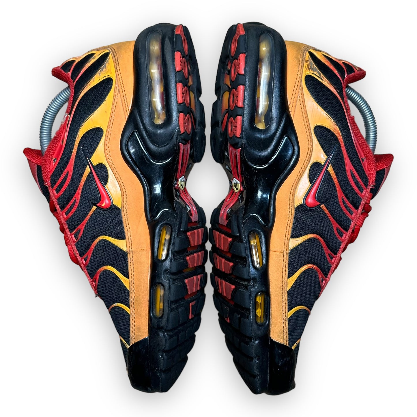 EU42.5 - US9 - UK8 • Air Max Plus Volcano