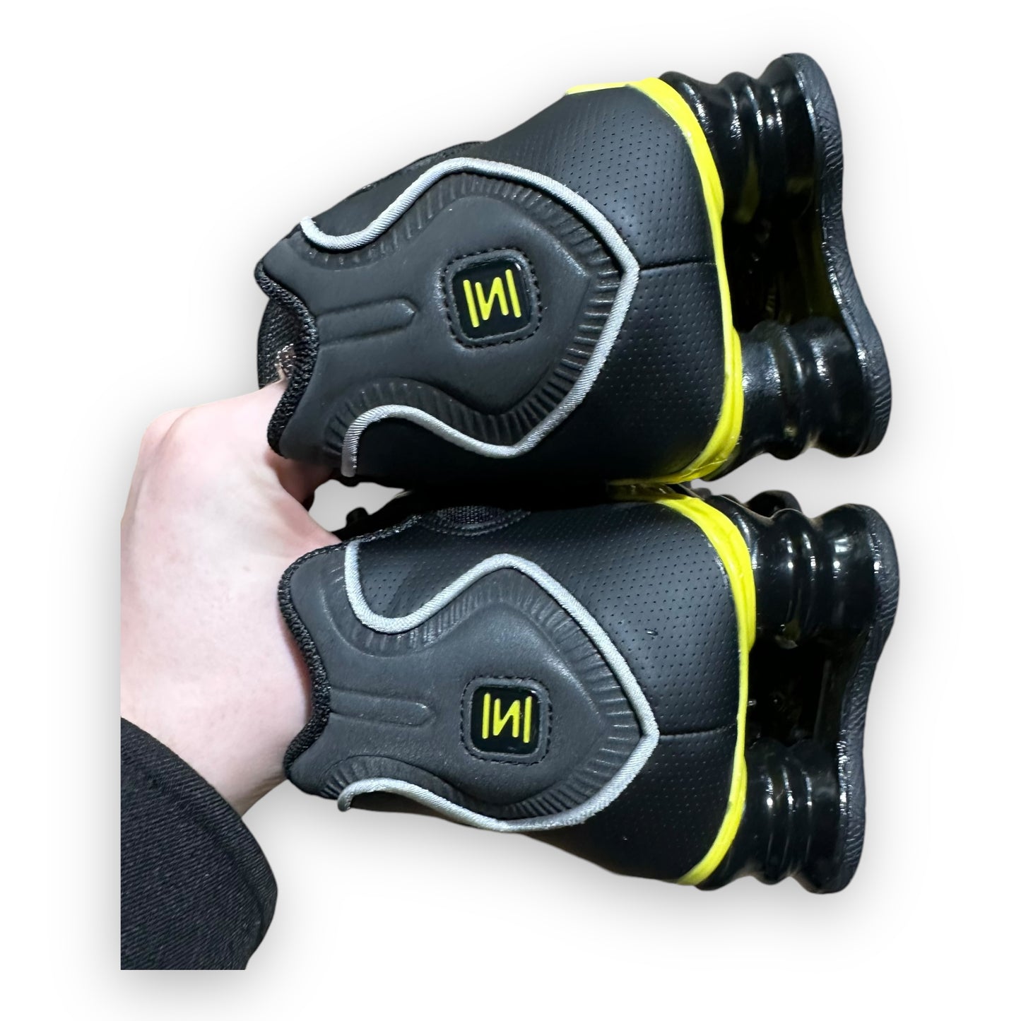 EU45 - US11 - UK10 • Shox TL Black Dynamic Yellow