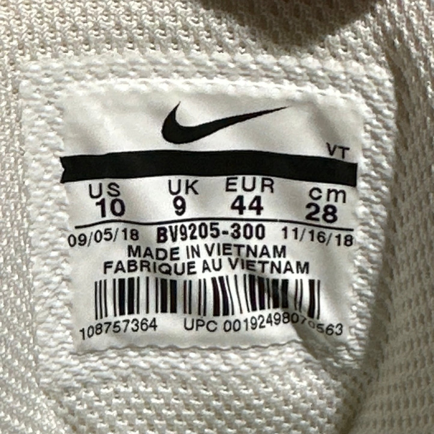 EU44 - US10 - UK9 • Air Max 95 Fir