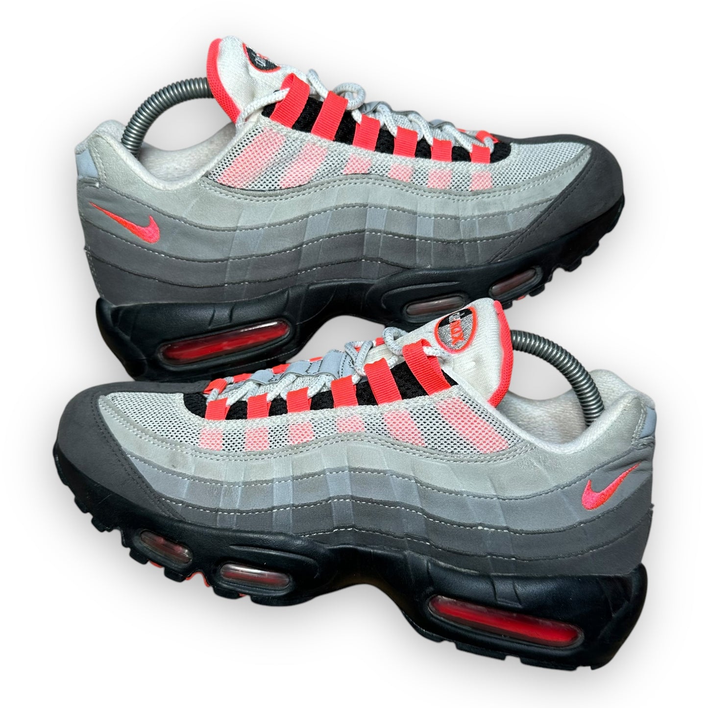 EU43 - US9.5 - UK8.5 • Air Max 95 OG Solar Red