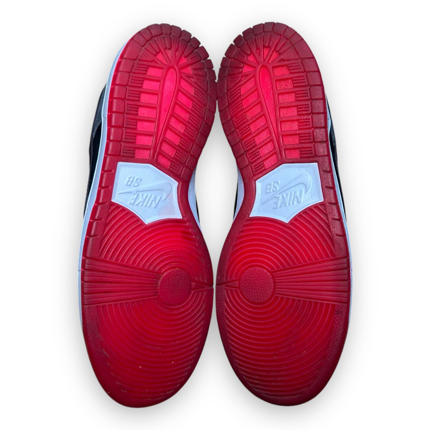 EU45 - US11 - UK10 • SB Dunk Low Ishod Wair Dark Grey Red