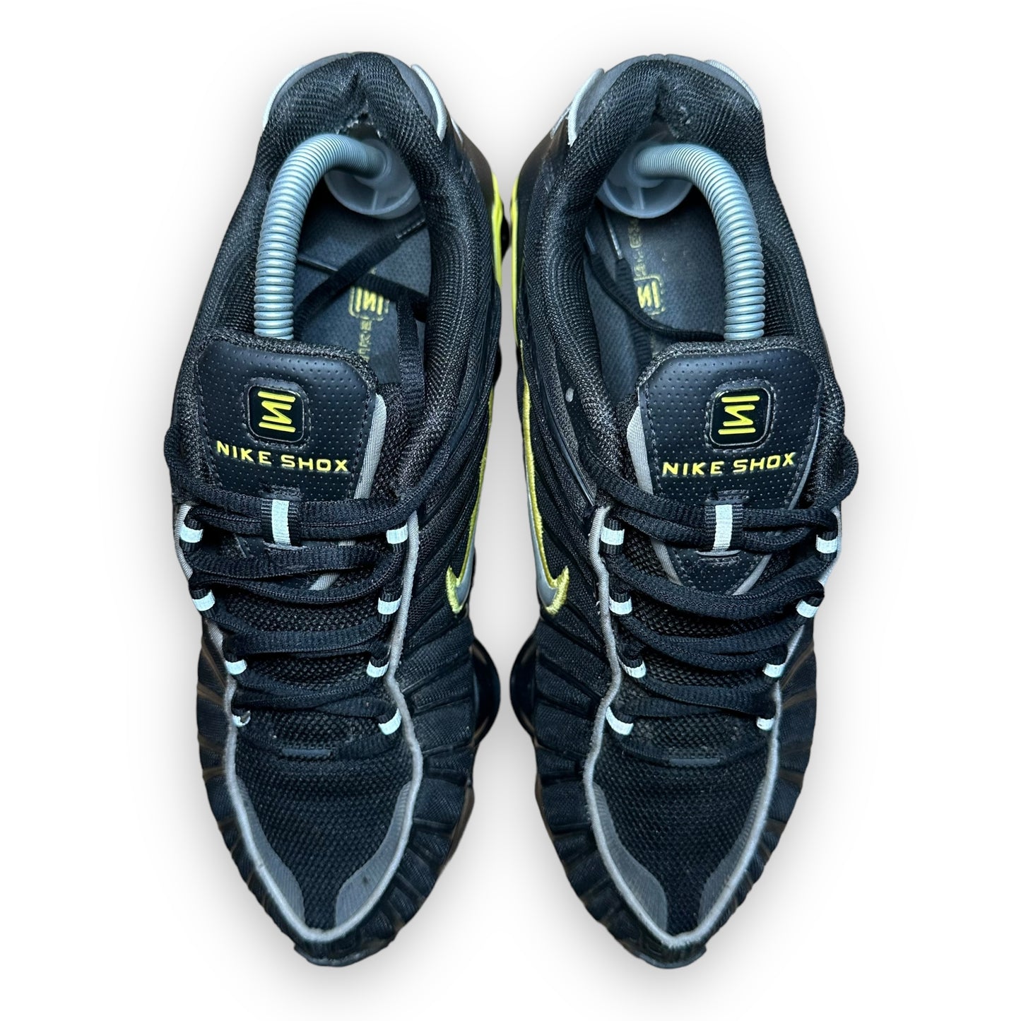 EU42.5 - US9 - UK8 • Shox TL Black Dynamic Yellow