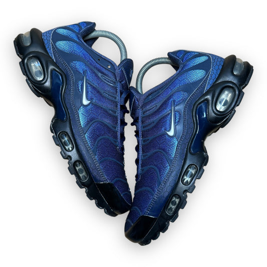 EU41 - US8 - UK7 • Air Max Plus Midnight Navy