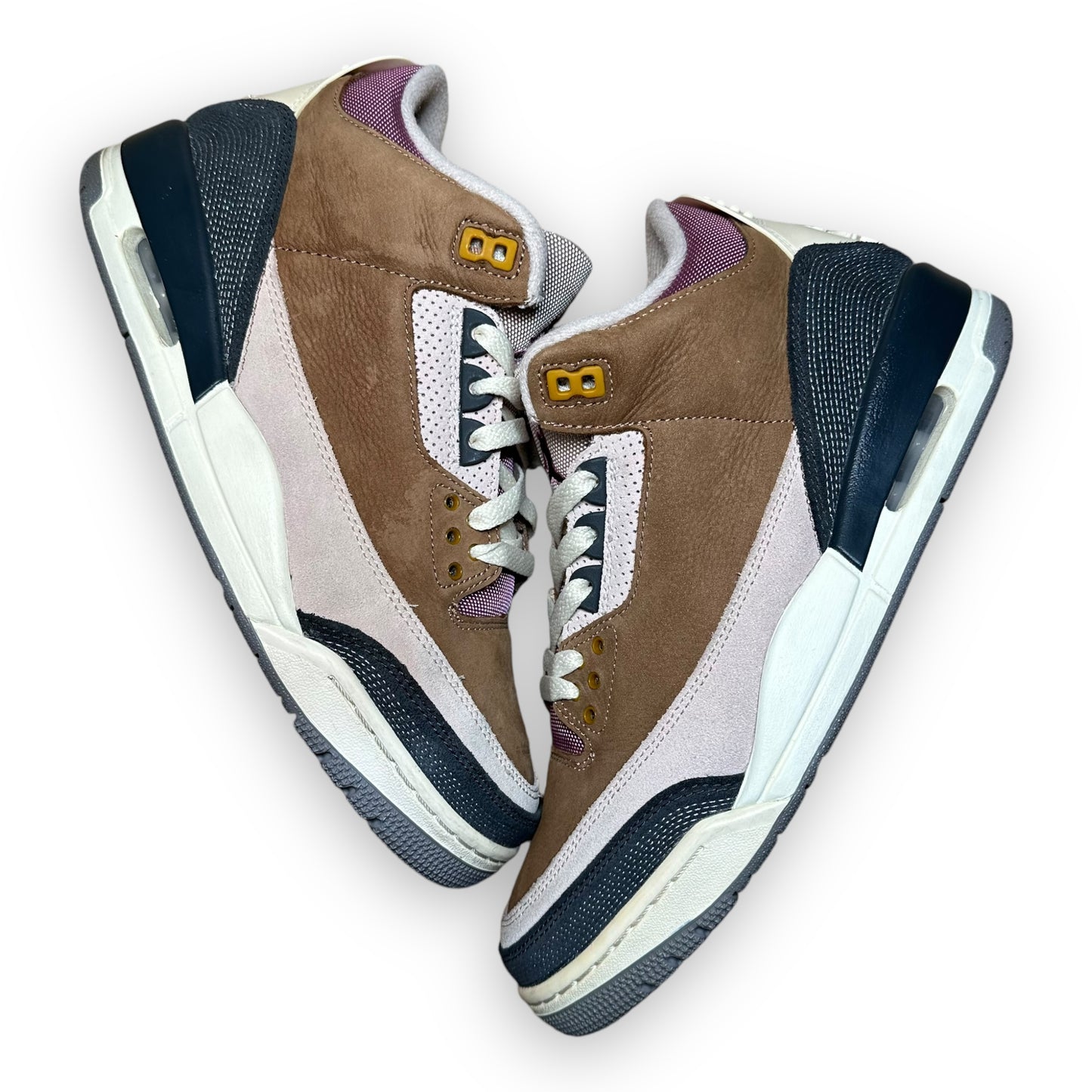 EU43 - US9.5 - UK8.5 • Jordan 3 Retro Winterized Archaeo Brown