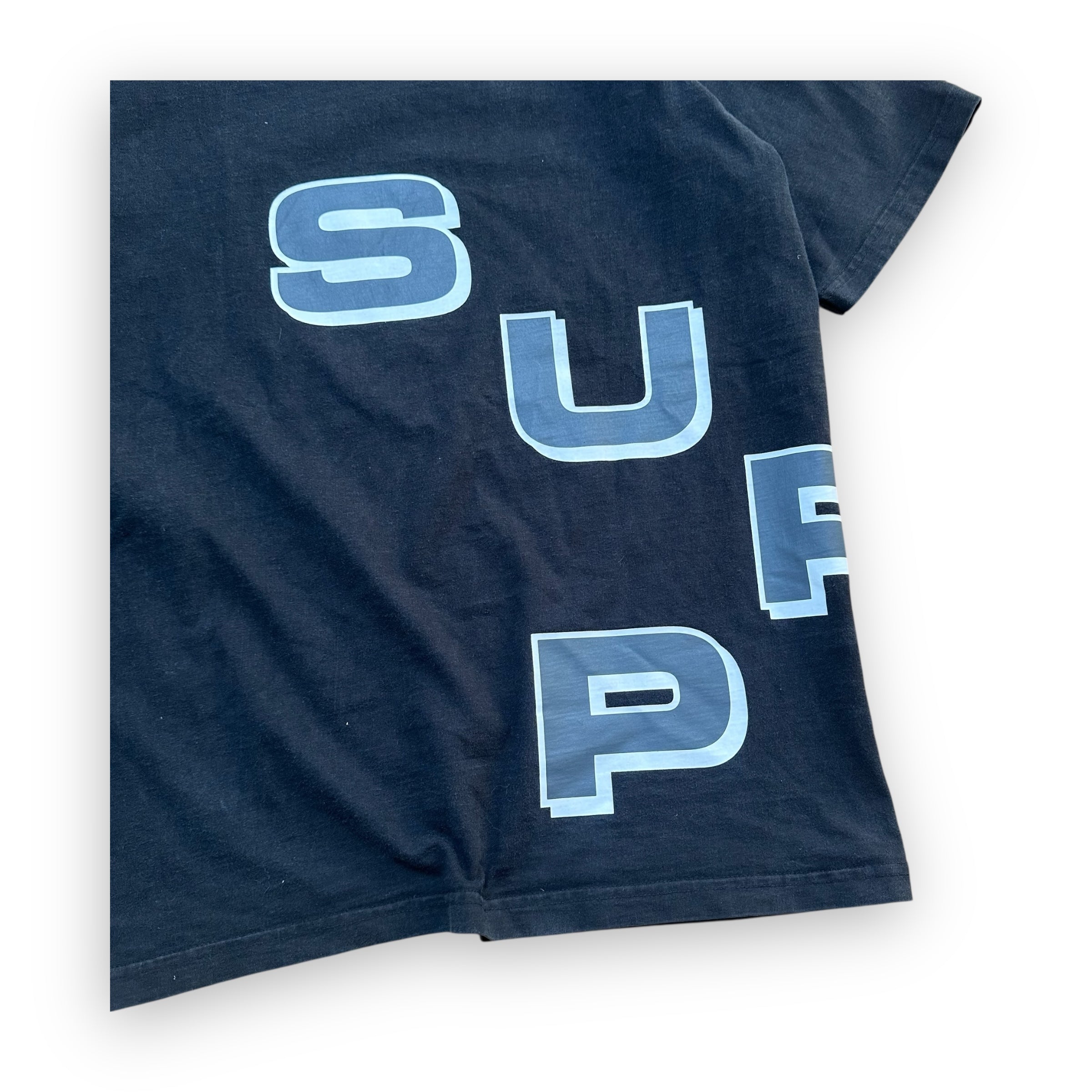 Tee Supreme Stagger Black FW18