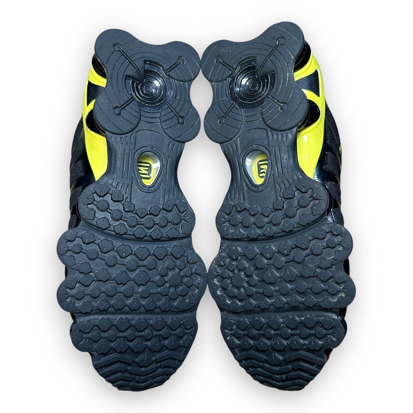 EU44 - US10 - UK9 • Shox TL Black Dynamic Yellow