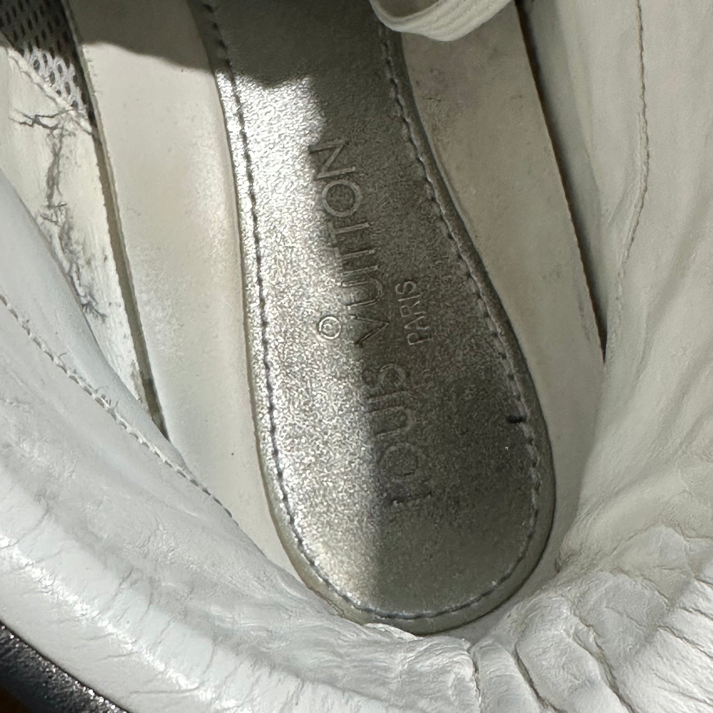 EU42.5 - US9 - UK8 • Louis Vuitton High Top Black Blue Silver