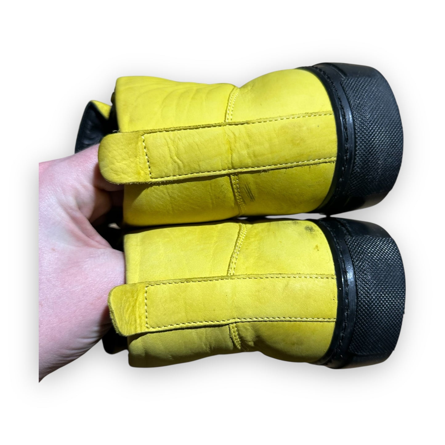EU41 - US8 - UK7 • Balanciaga Arena High Leather Yellow