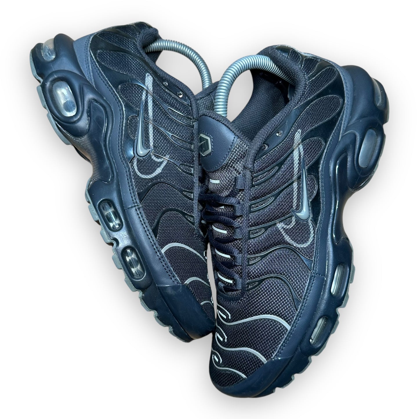 EU41 - US8 - UK7 • Air Max Plus Black Wolf Grey