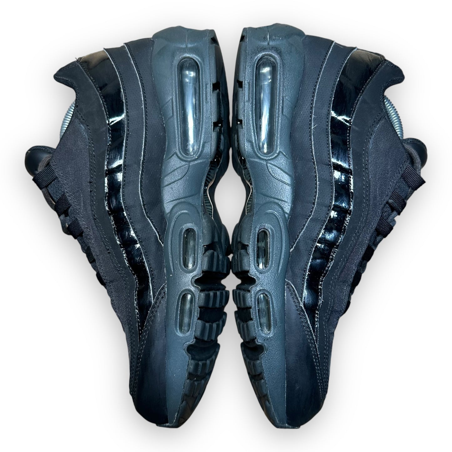 EU44 - US10 - UK9 • Air Max 95 Triple Black