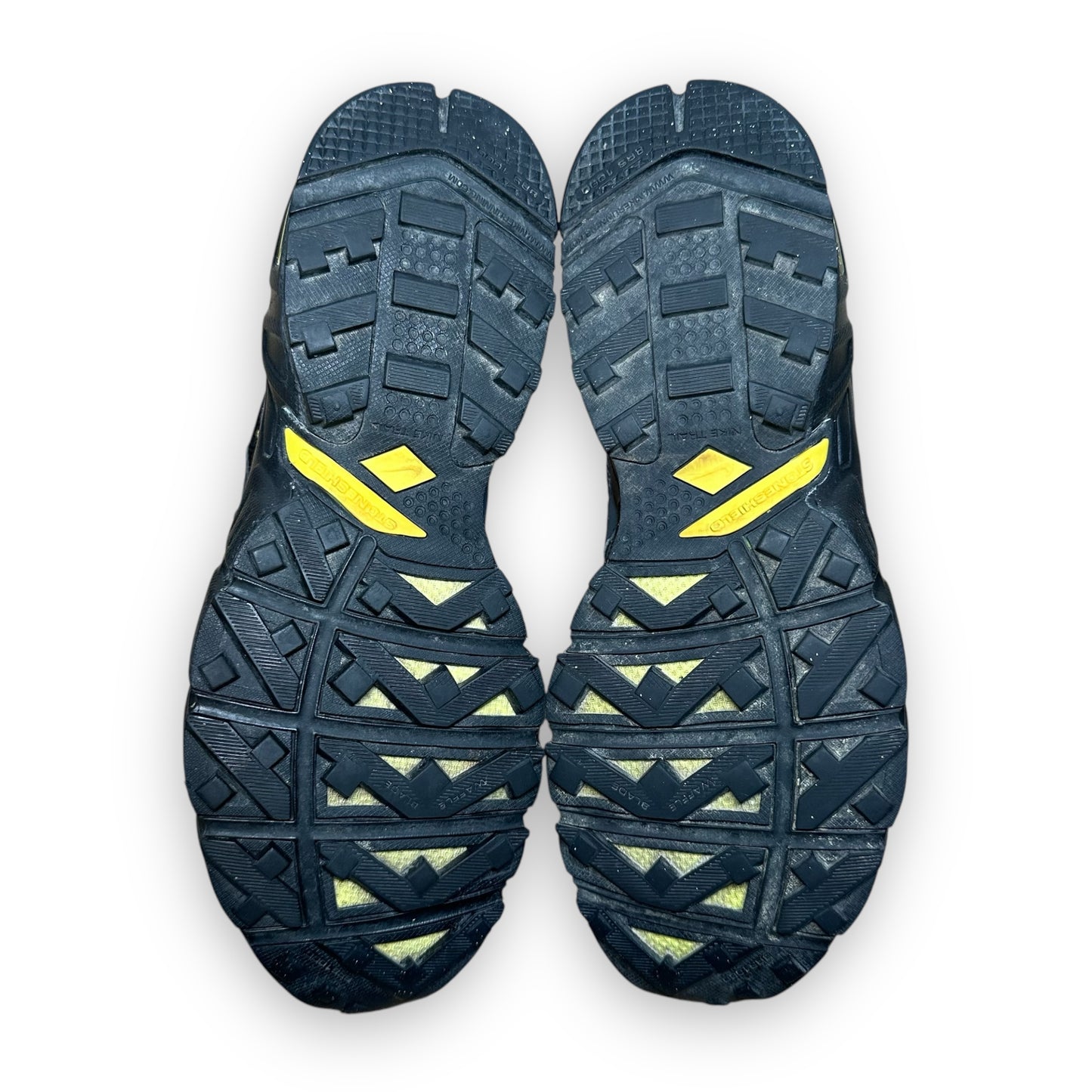 EU42.5 - US9 - UK8 • Air Alvord 7 Black Yellow (2009)