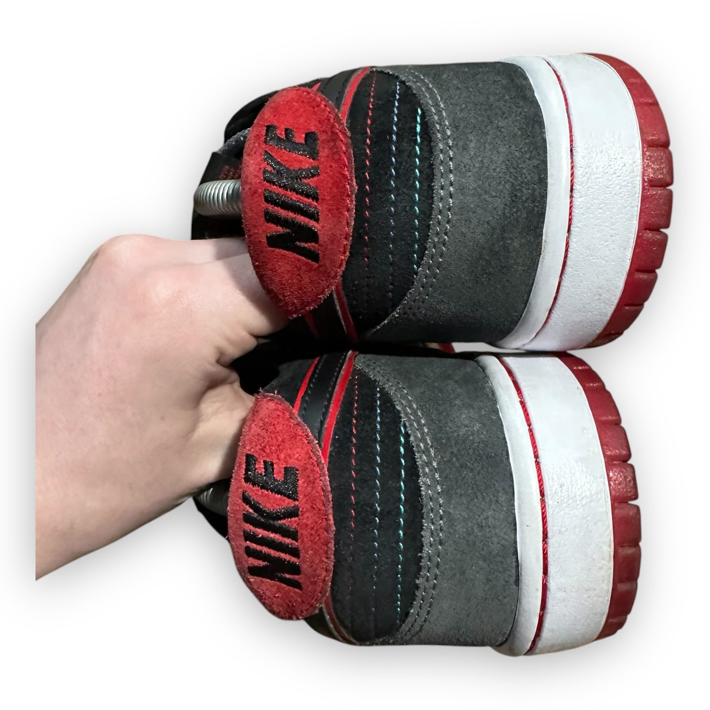 EU45 - US11 - UK10 • SB Dunk Low Ishod Wair Dark Grey Red