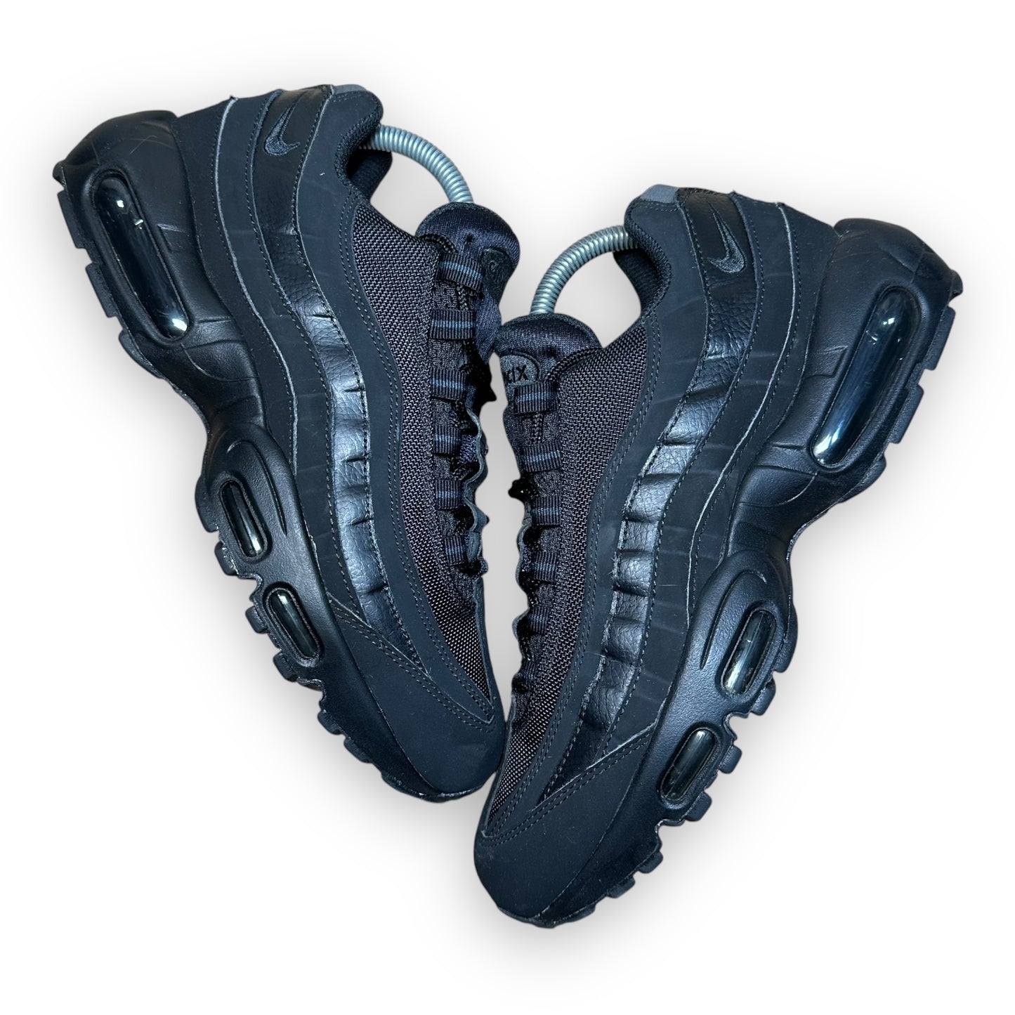 EU42 - US8.5 - UK7.5 • Air Max 95 Triple Black