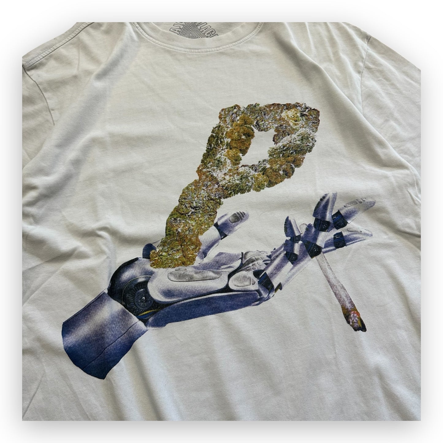 Tee Palace Robot Weed Smoker White (L)