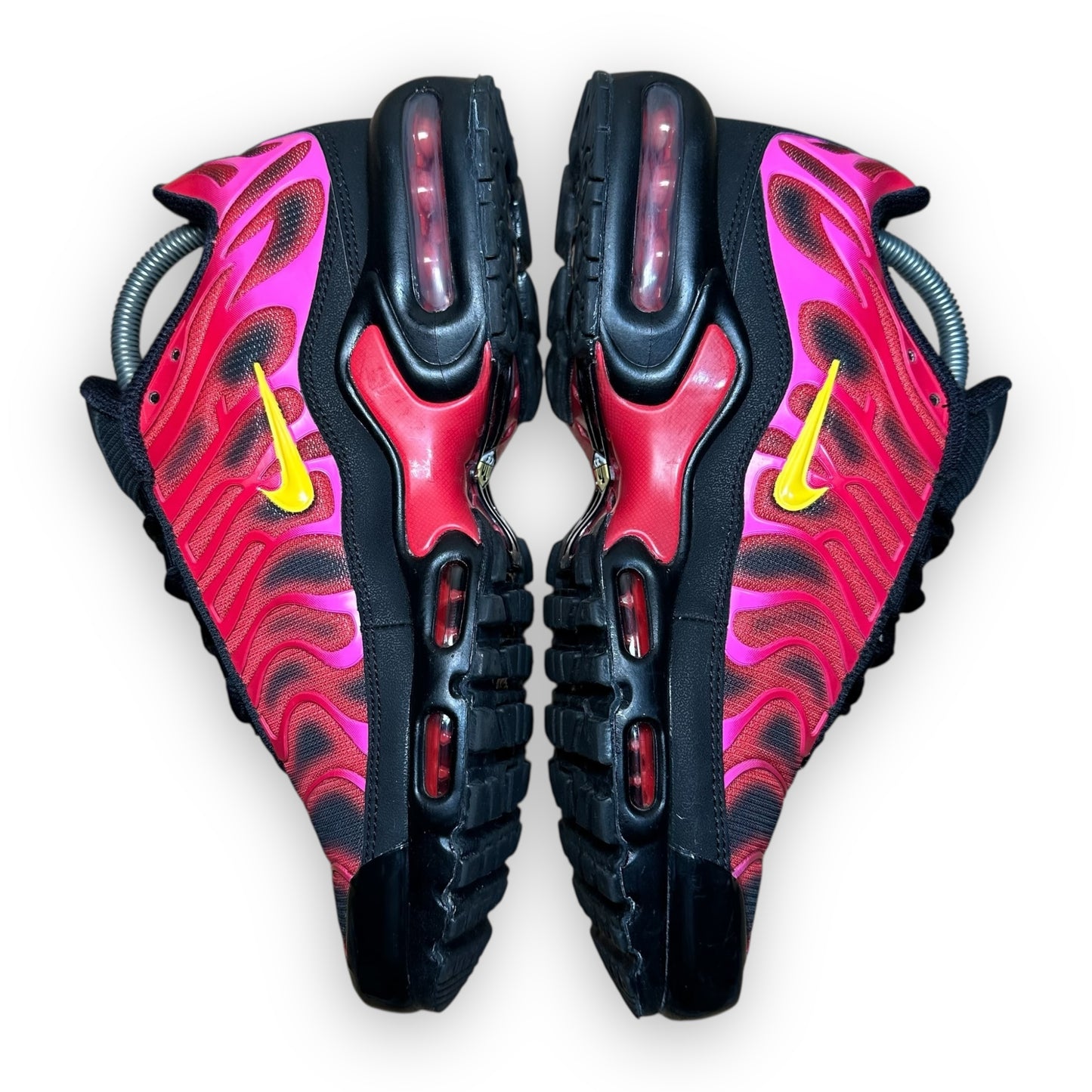EU42 - US8.5 - UK7.5 • Air Max Plus TN Supreme Black