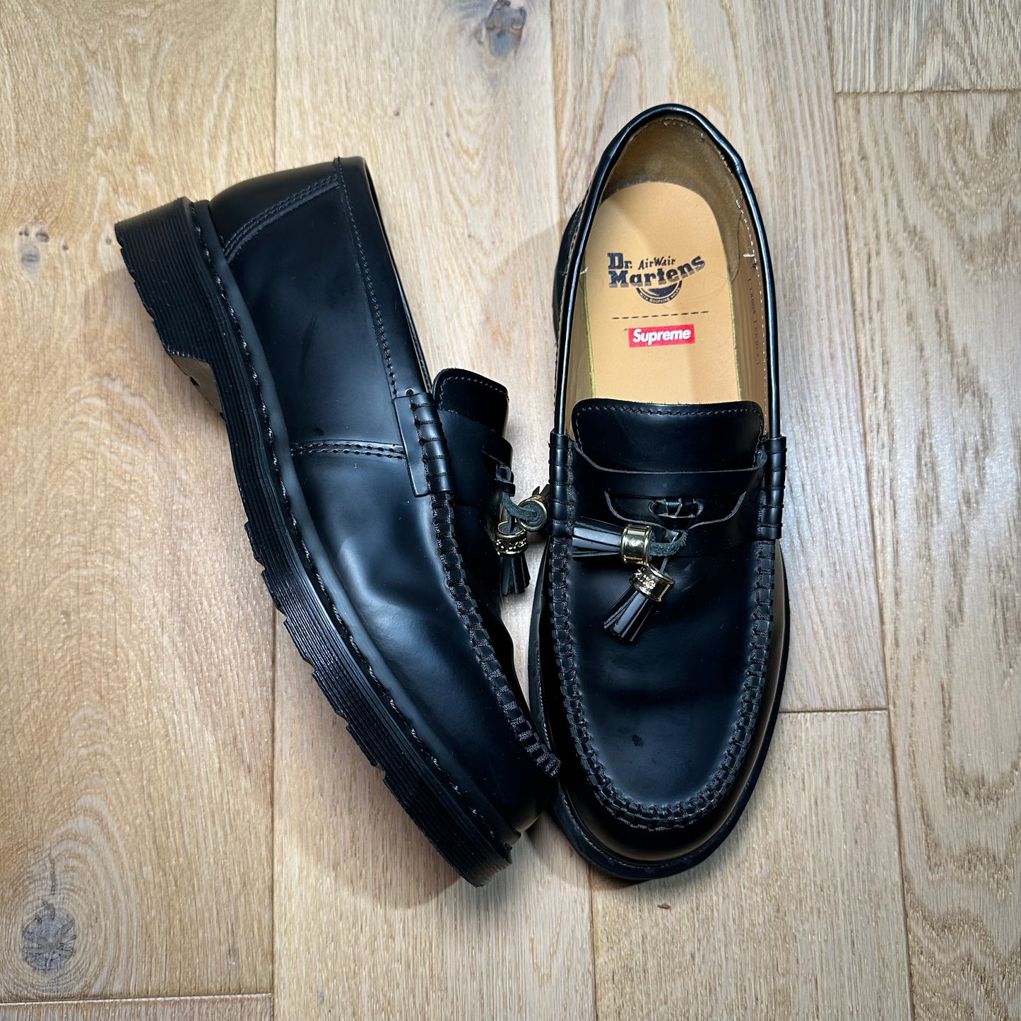 EU44 - US10 - UK9 • Dr. Martens Penton Tassel Loafer Supreme Black