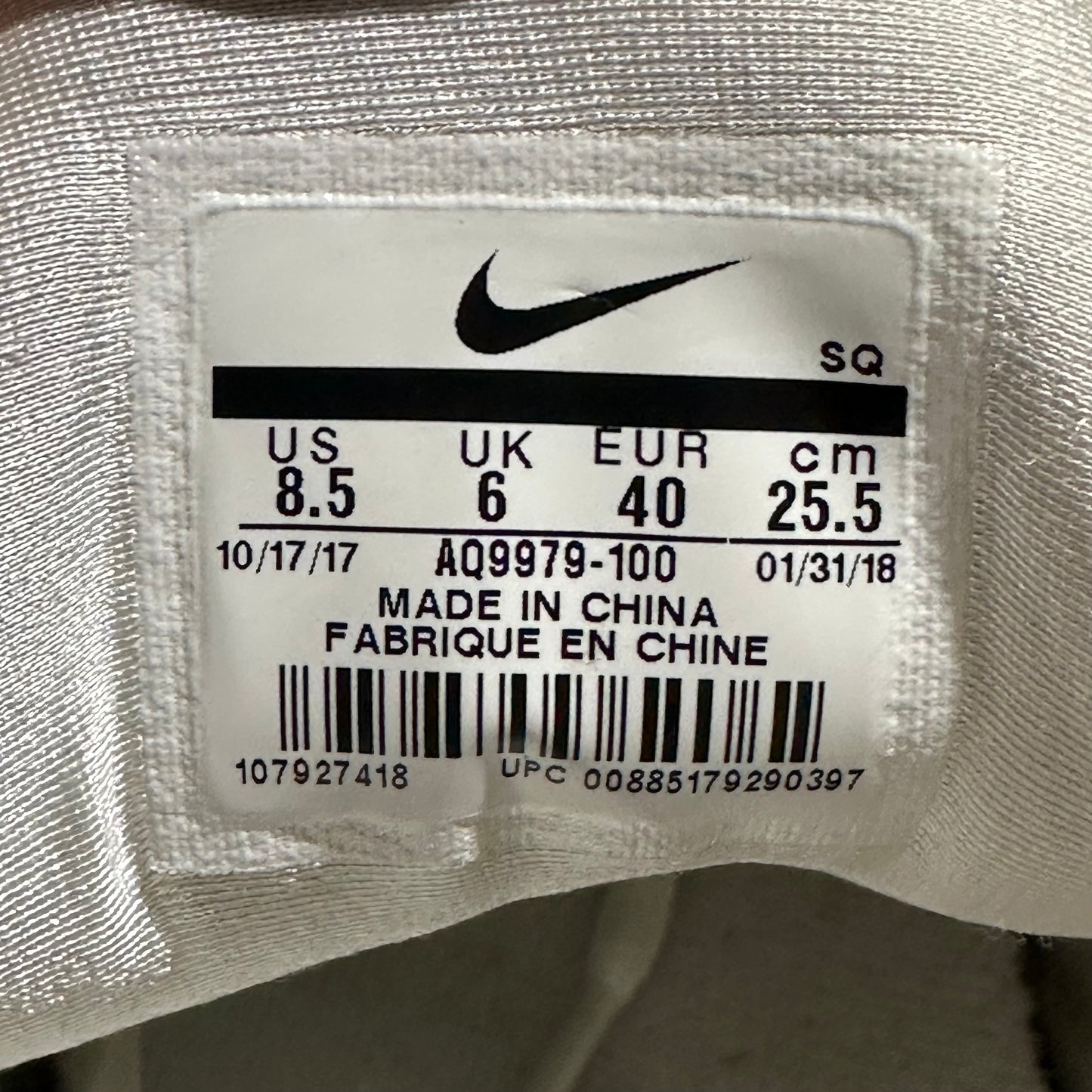 EU40 - US7 - UK6 • Air Max Plus TN Bleach Aqua