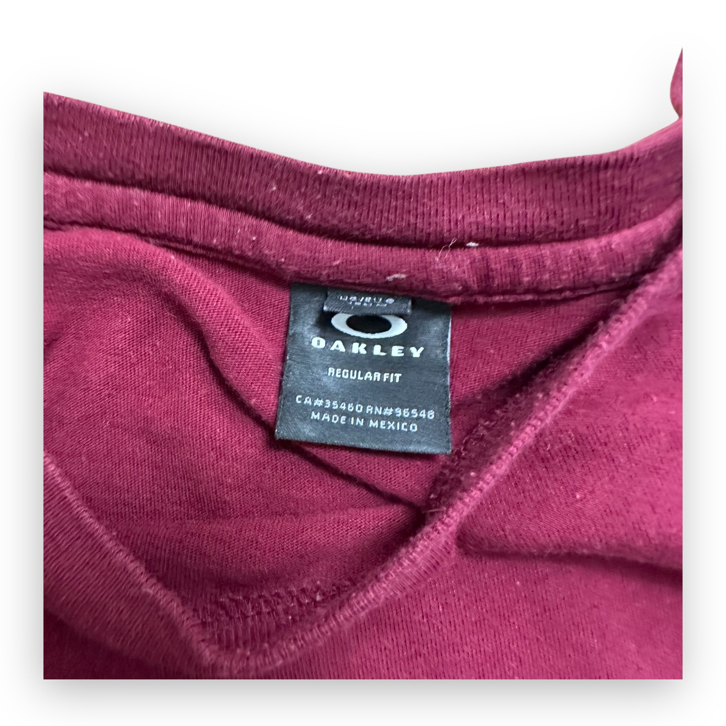 Tee Oakley Skull Face Burgundy