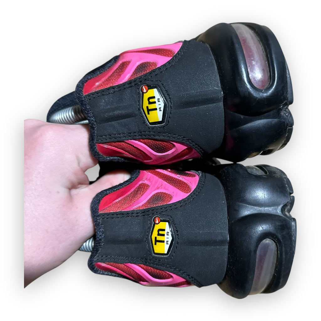 Air Max Plus TN Supreme Black