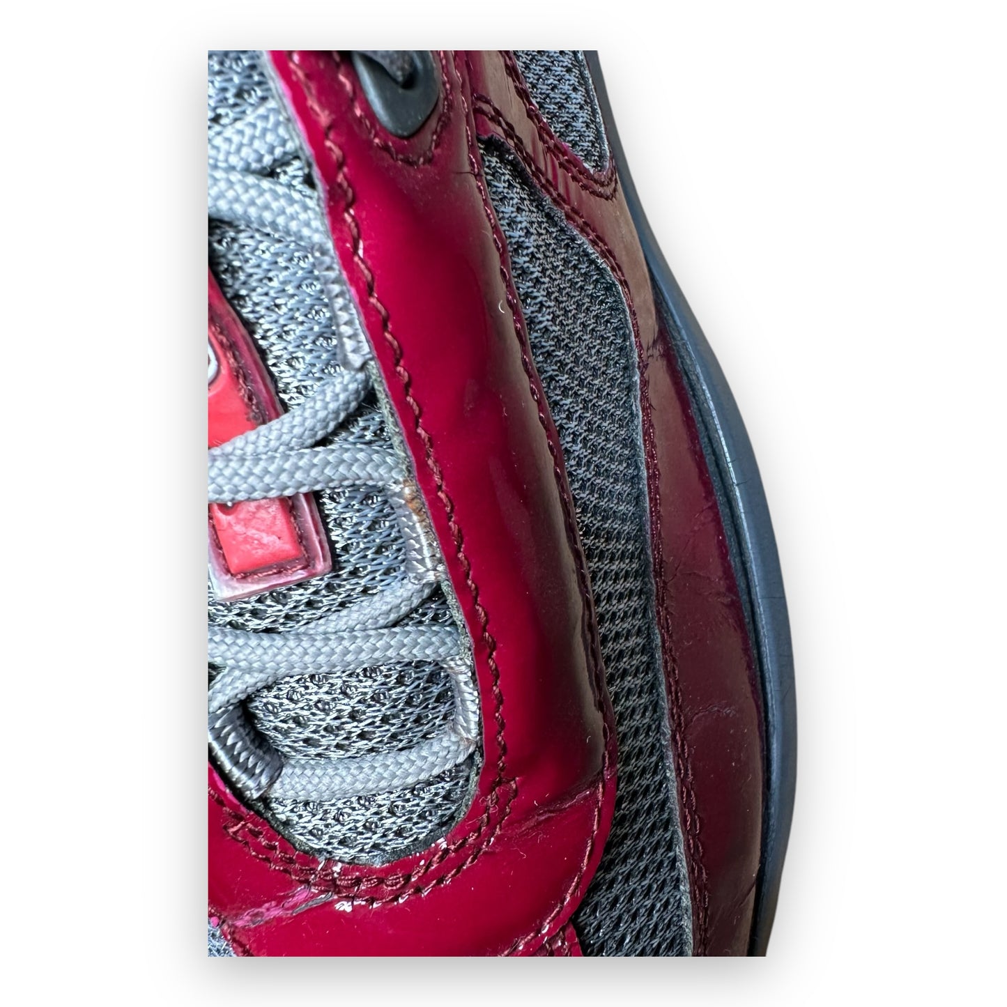EU38.5 - US6 - UK5.5 • vintage Prada America’s Cup Red Patent Grey