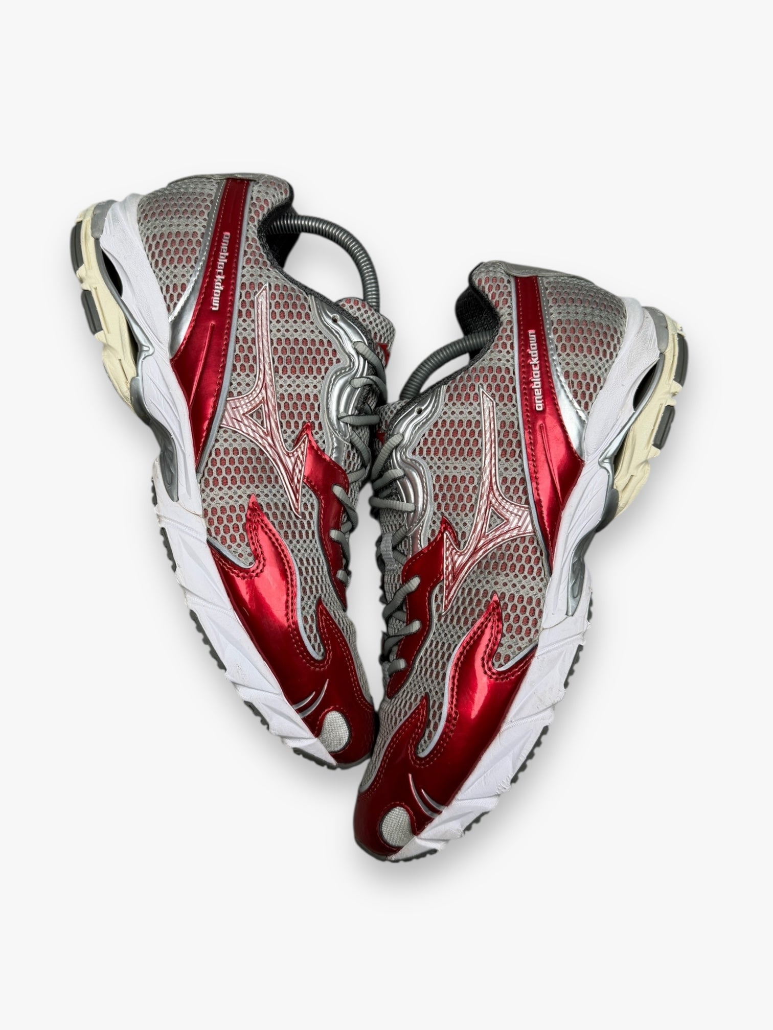 Mizuno Wave Rider 10 Flame Wave One Block Down Koi