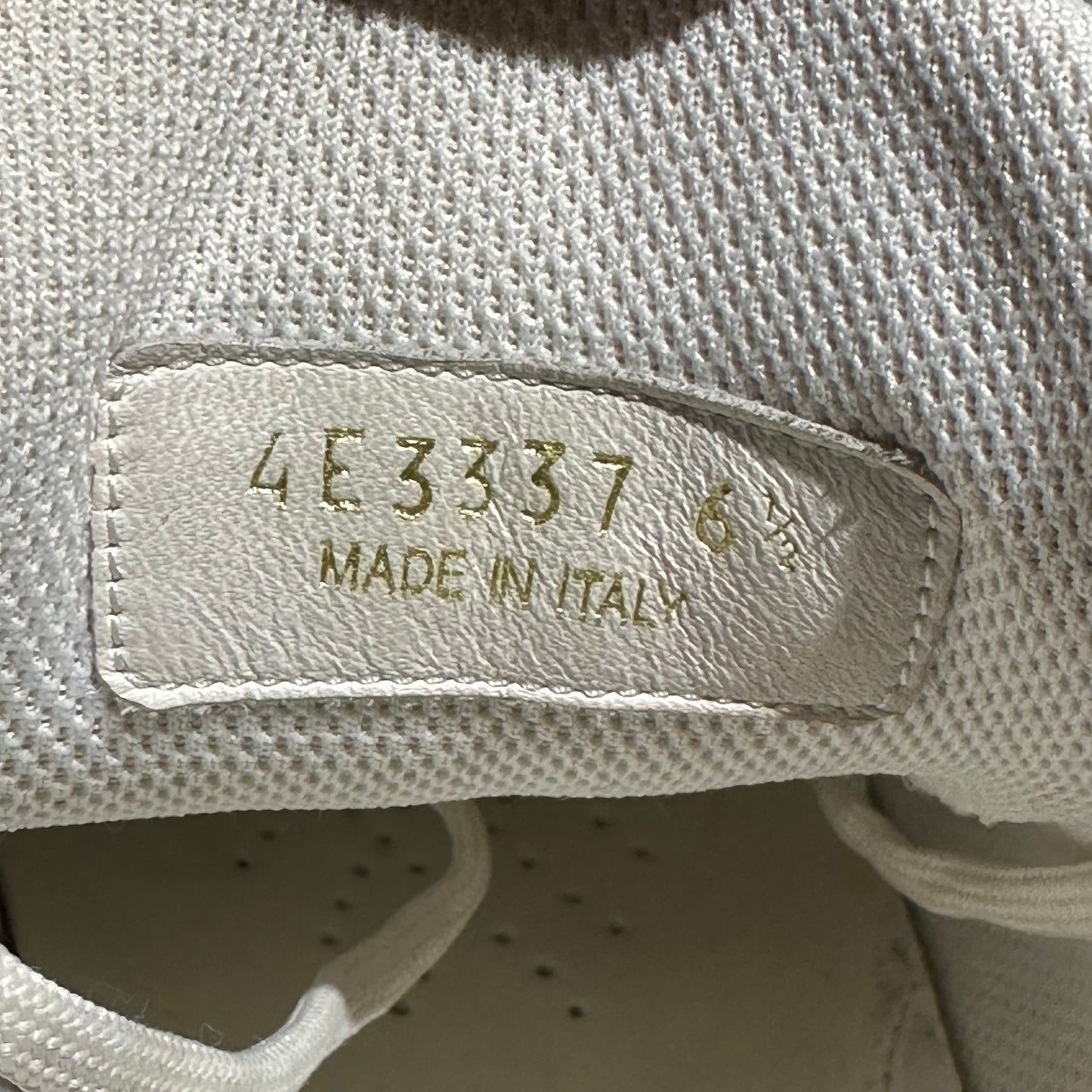 EU40.5 - US7.5 - UK6.5 • Prada America’s Cup White Grey