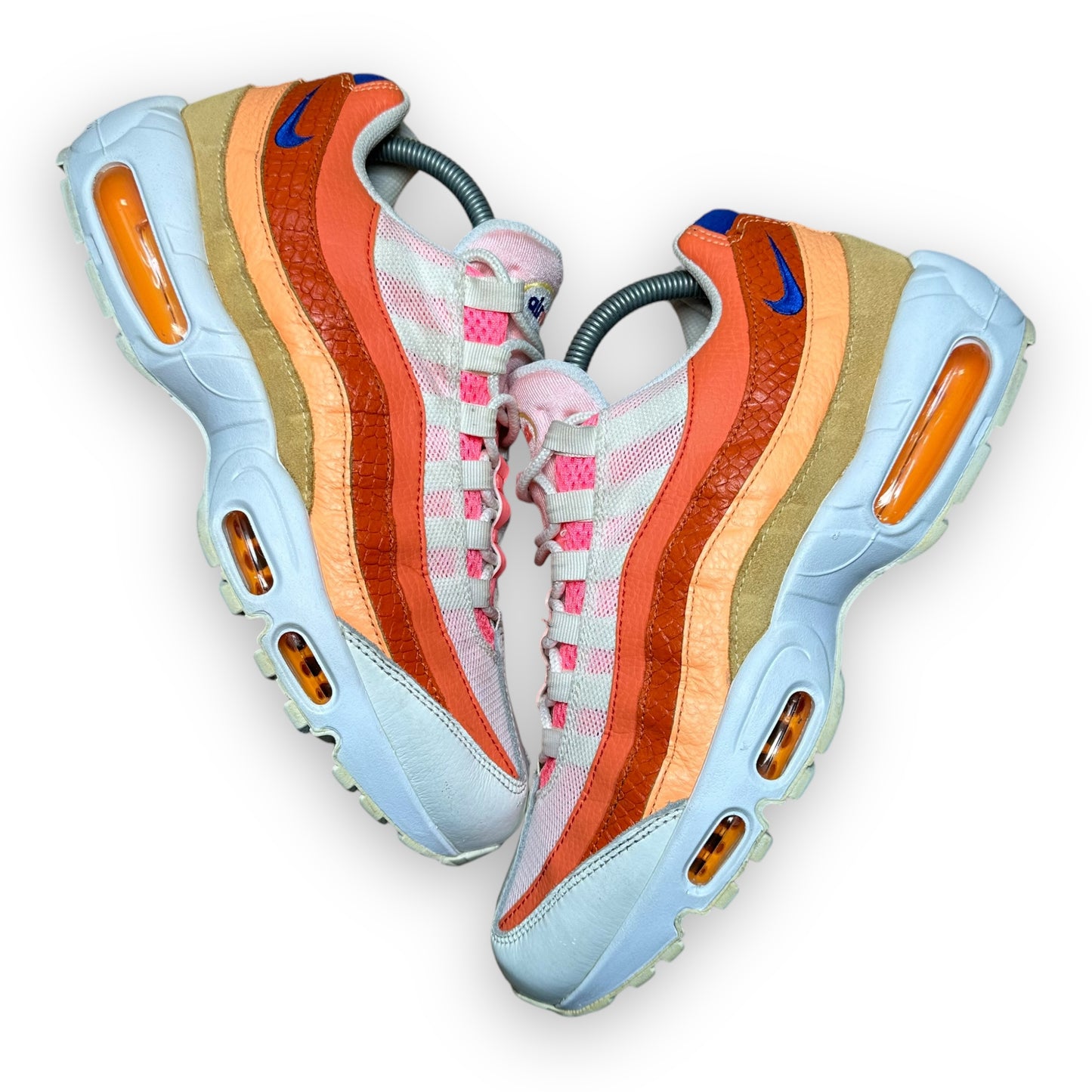 EU43 - US9.5 - UK8.5 • Air Max 95 Campfire Orange