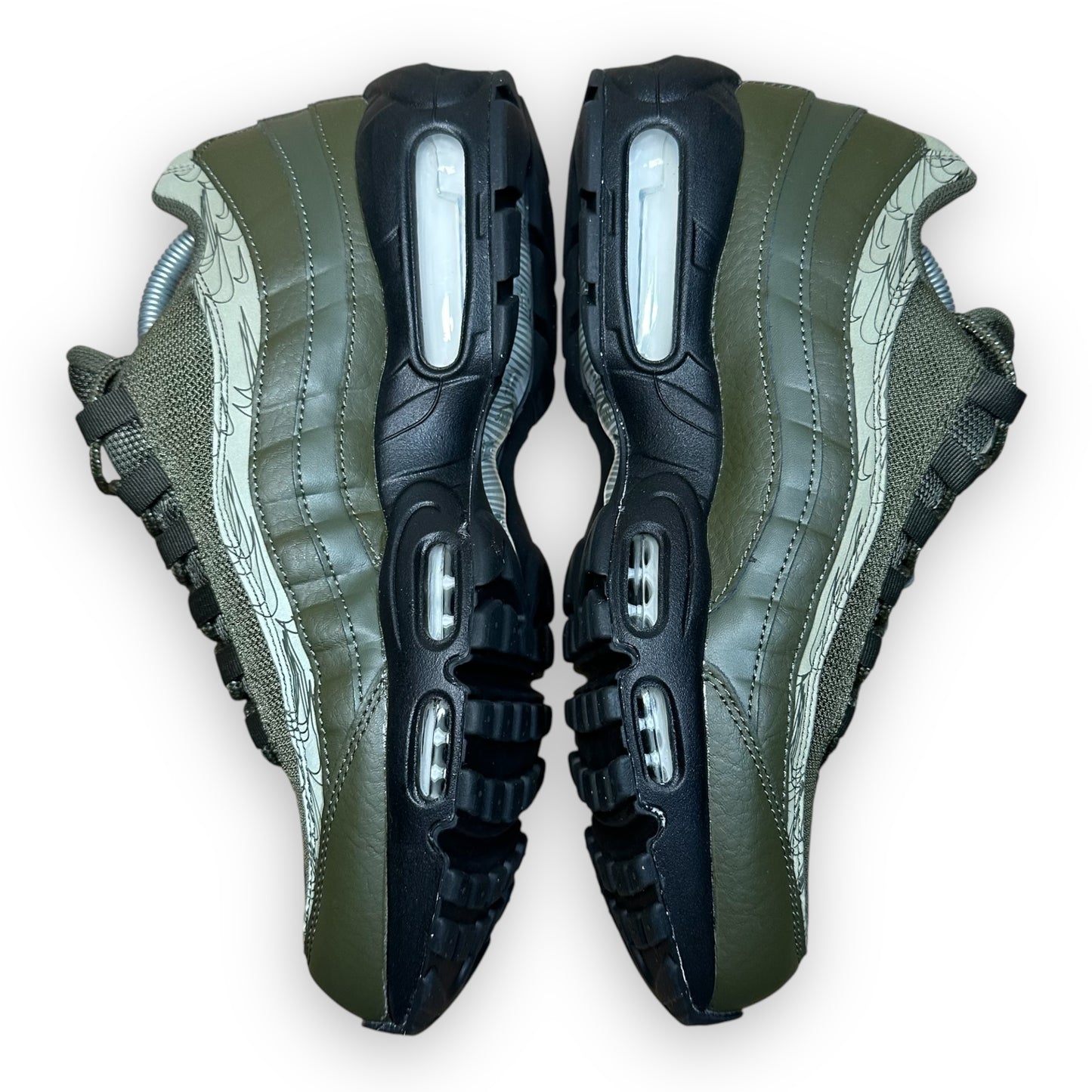 EU44 - US10 - UK9 • Air Max 95 Cargo Khaki Reflective