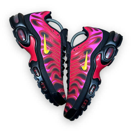 EU43 - US9.5 - UK8.5 • Air Max Plus TN Supreme Black