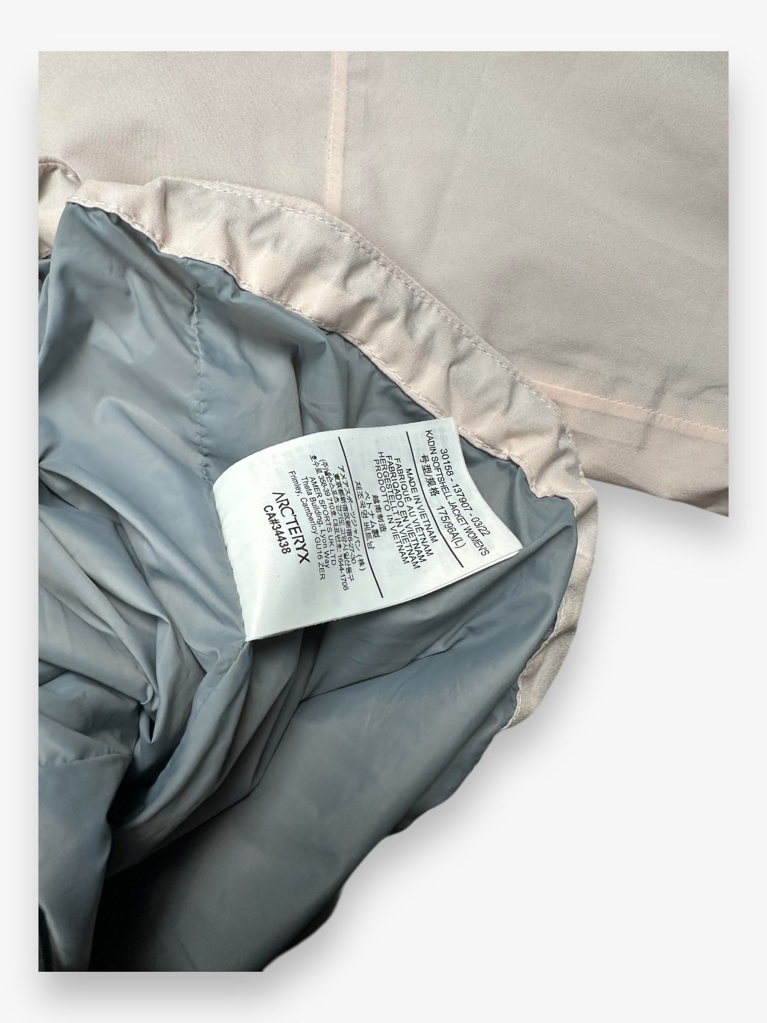 Jacket Arc'Teryx Kadin Softshell Gore-Tex Light Pink