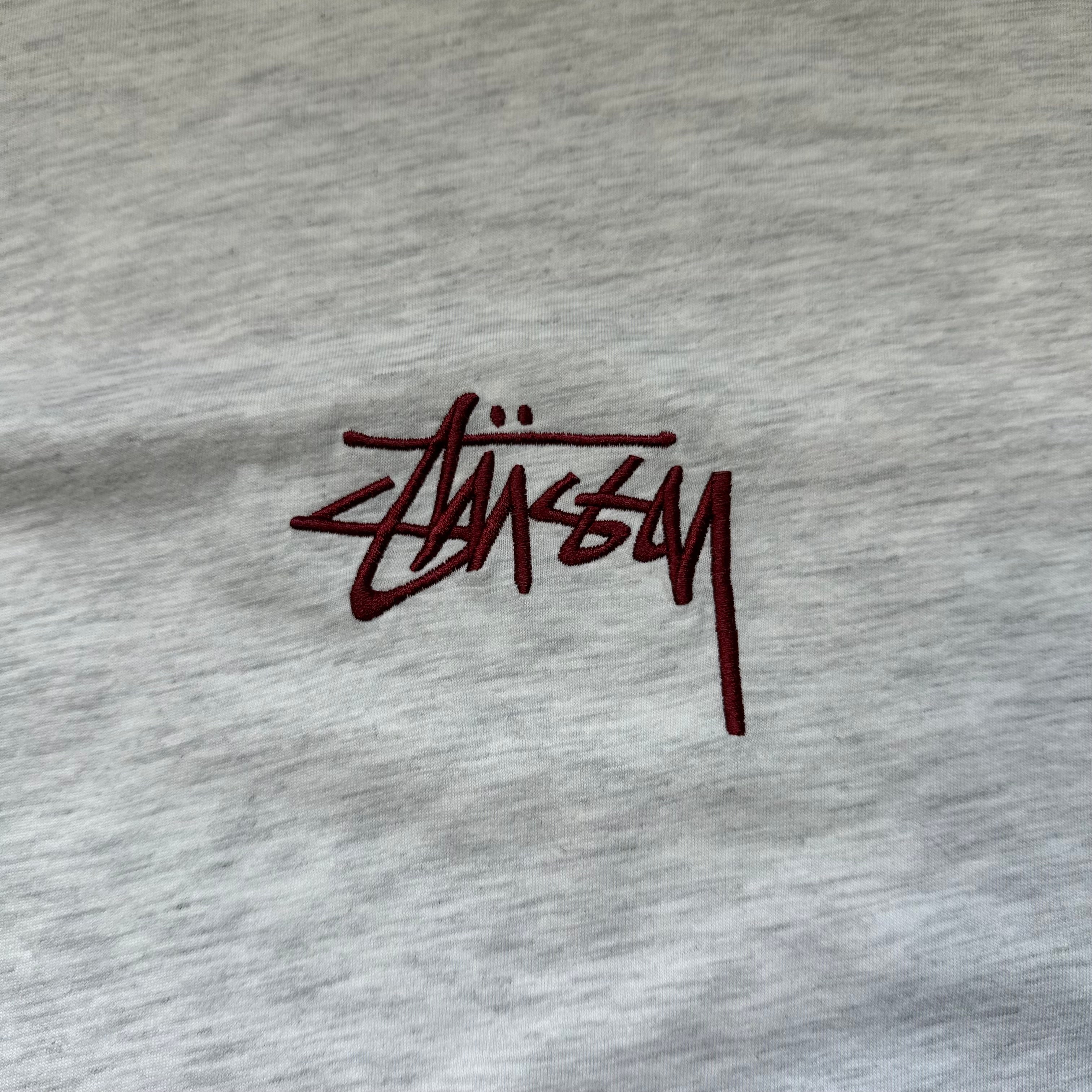 Tee Stussy Embroidered Burgundy Logo Ash Grey